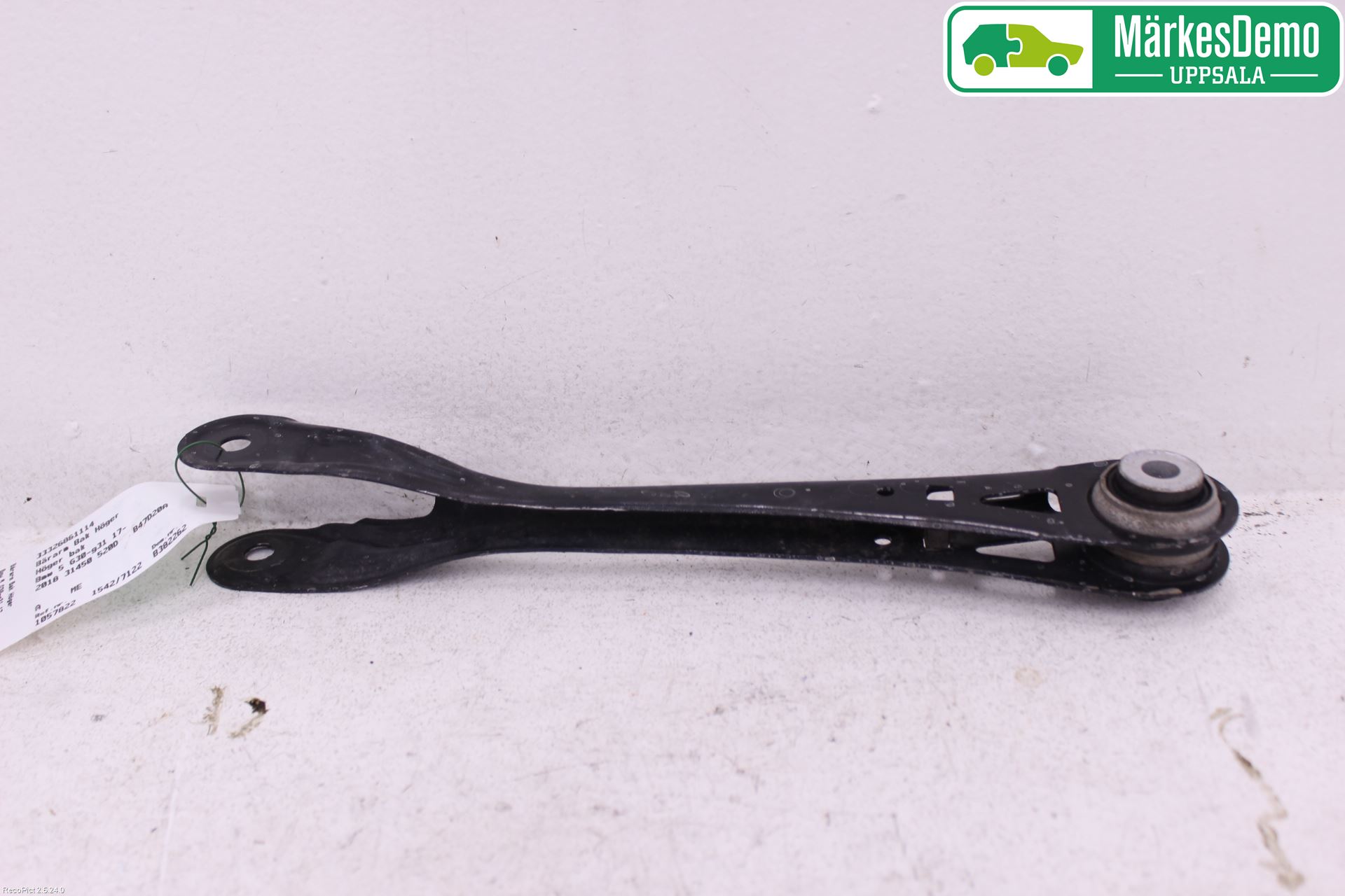 BMW 5 G30/G31/F90 17-23 Bärarm Bak Höger