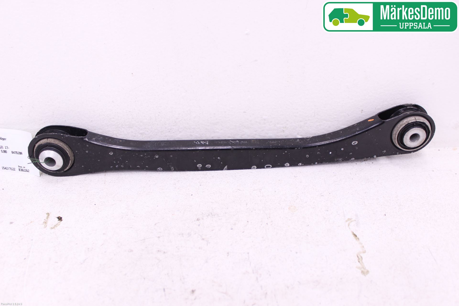BMW 5 G30/G31/F90 17-23 Bärarm Bak Höger
