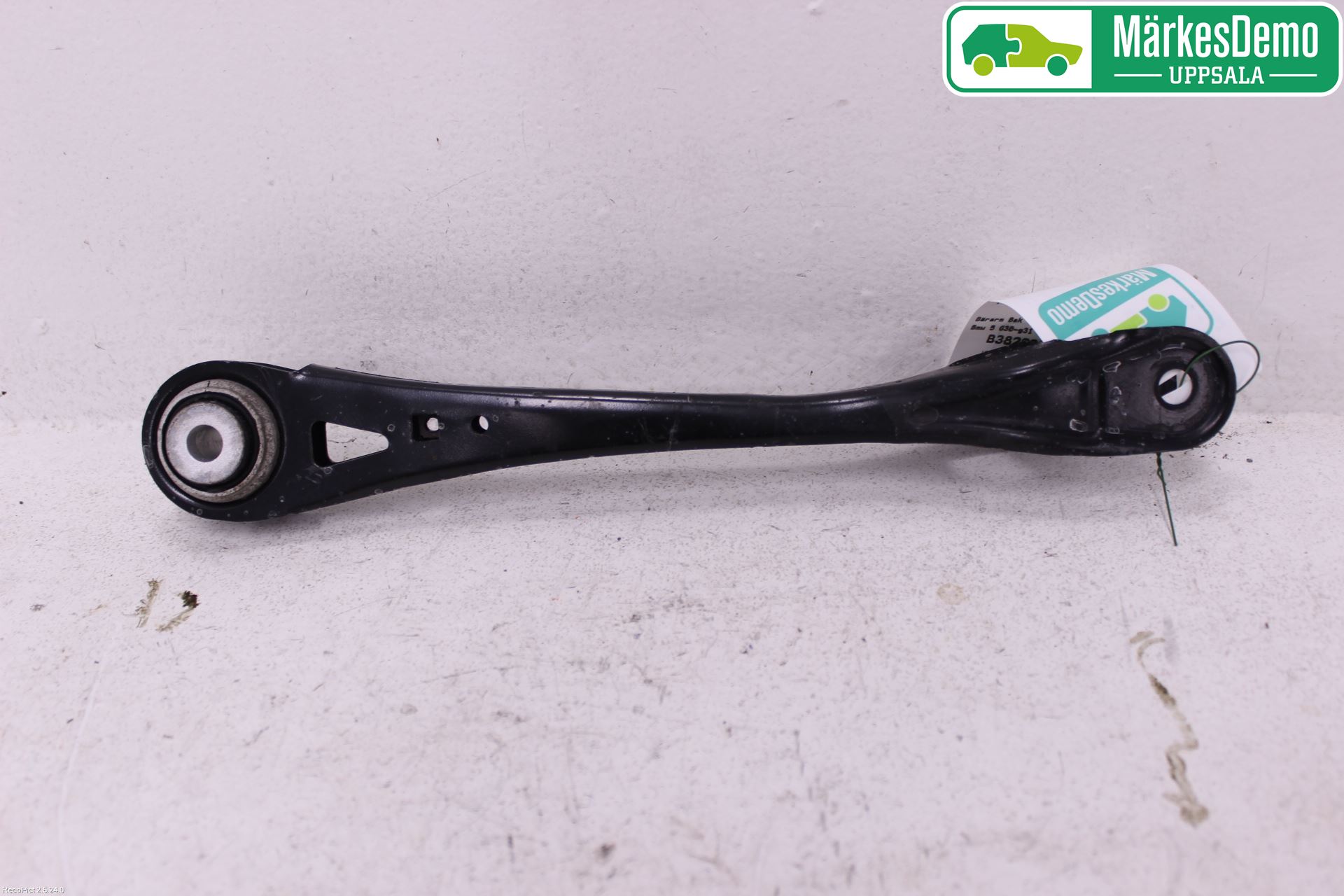 BMW 5 G30/G31/F90 17-23 Bärarm Bak Vänster