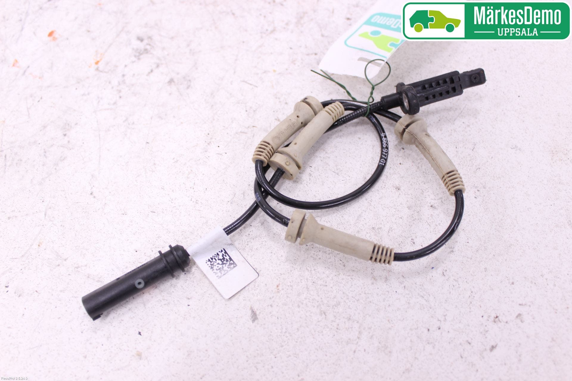BMW 5 G30/G31/F90 17-23 Abs Sensor