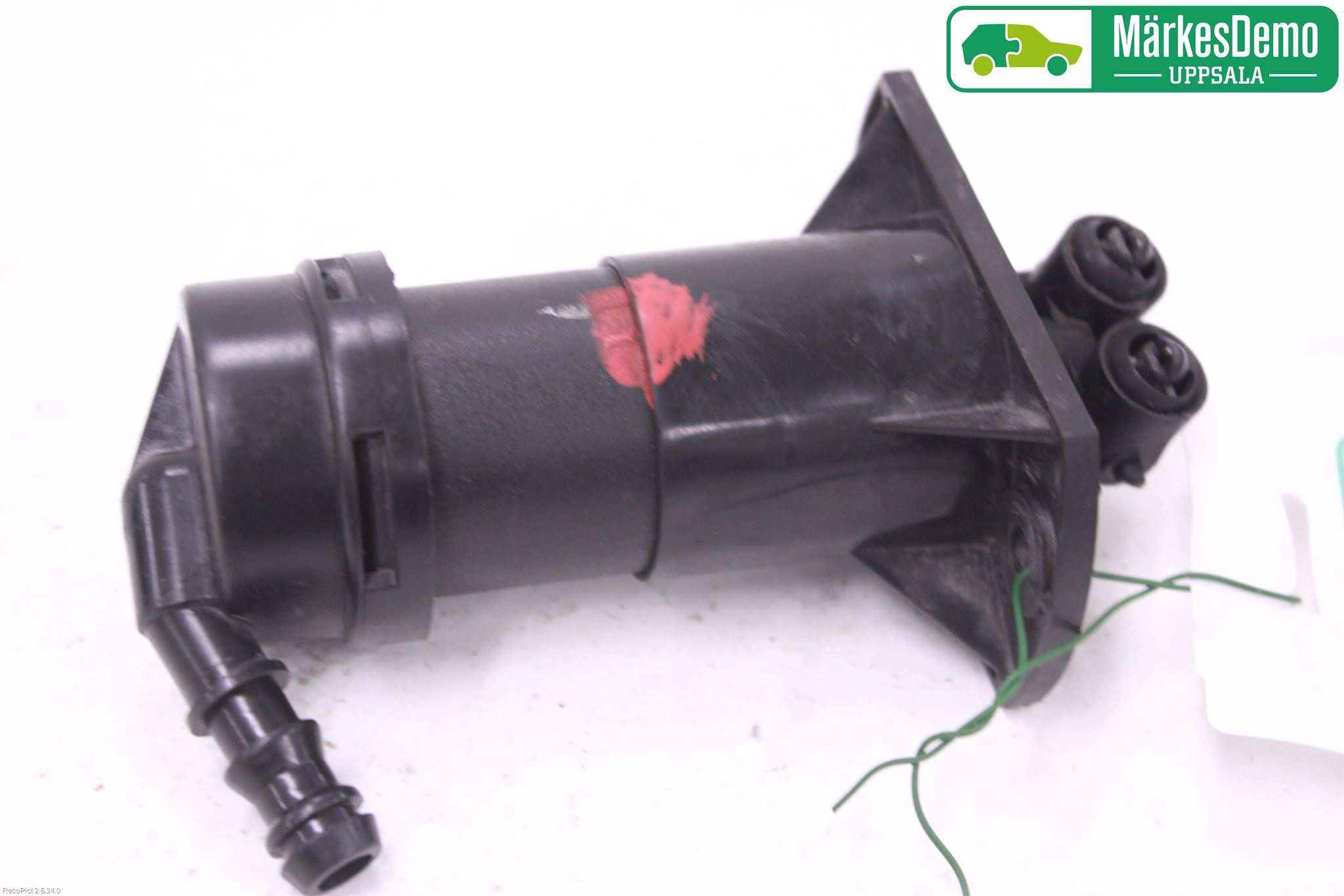 Audi A6/S6     05-11 Spolarmunstycke Strålkastare