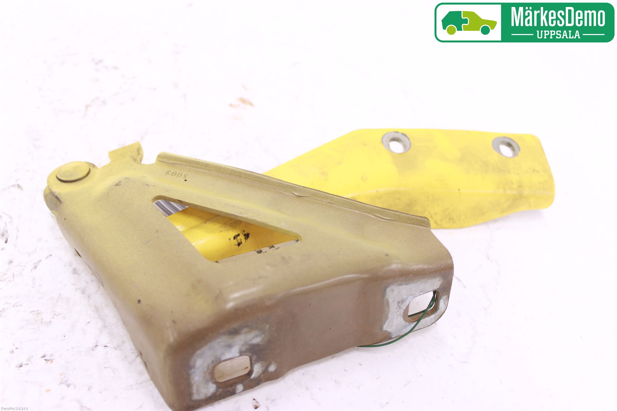 Fiat FIORINO Huvgångjärn