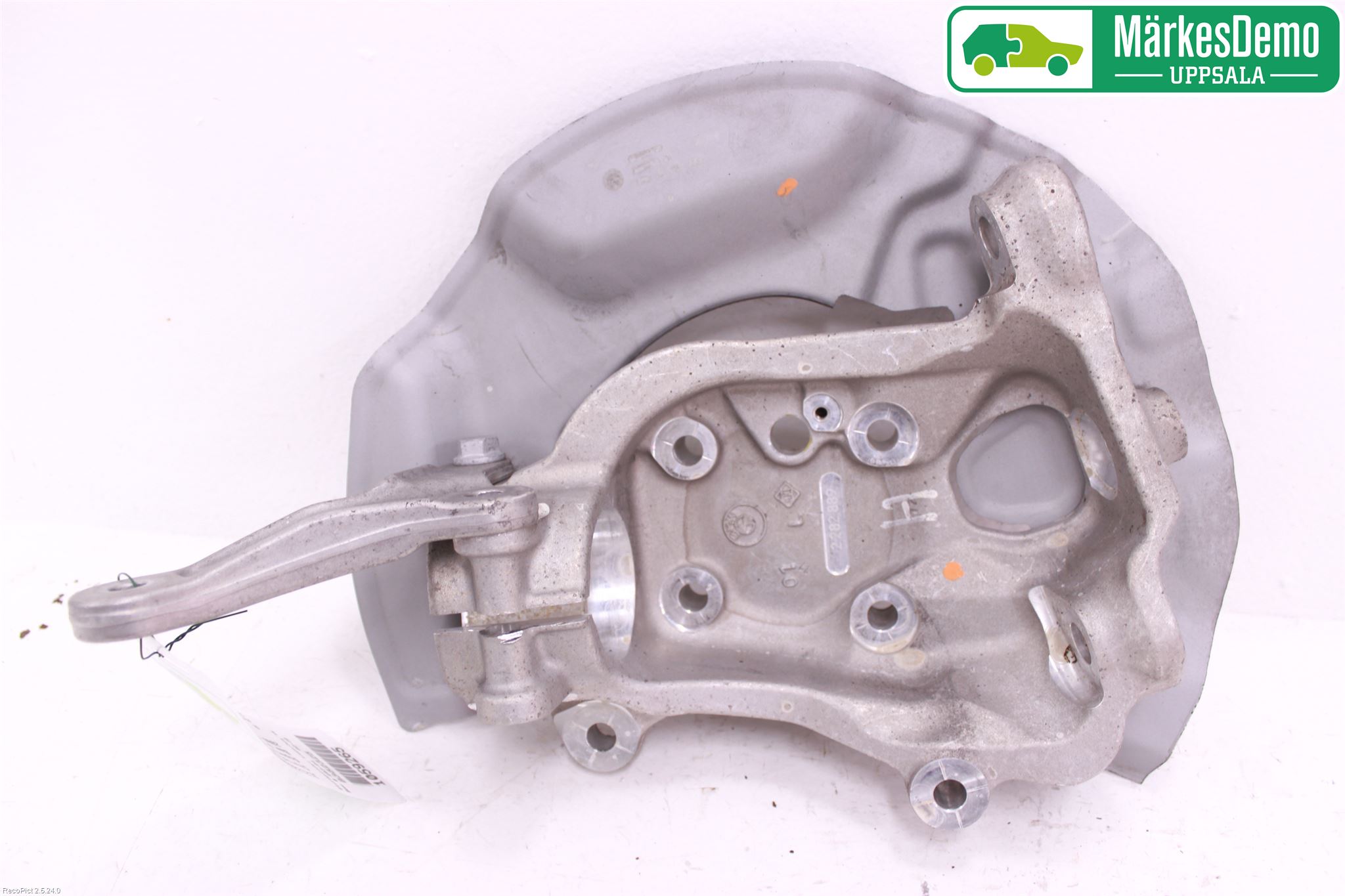 BMW 6 E63/64    02-10 Styrspindel Lagerhus Vä