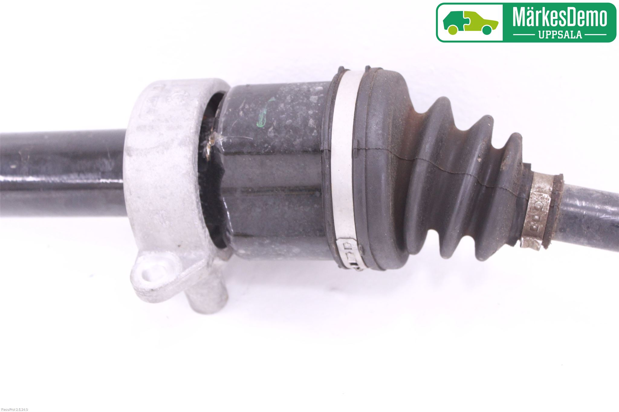 BMW 2 F45 Active Tourer 14-21 Drivaxel Fram Höger