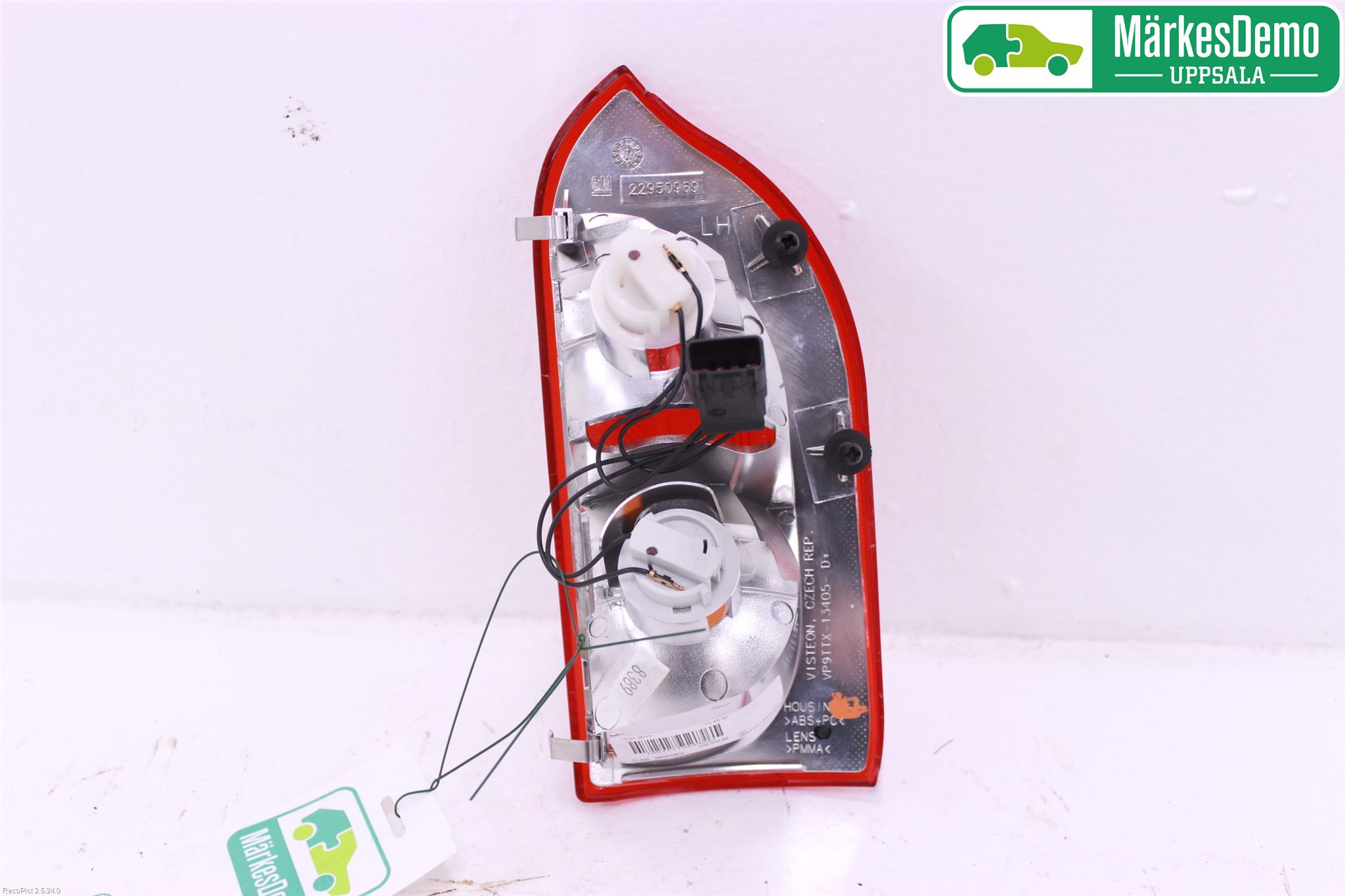 Opel INSIGNIA 09-16 Bakljus Lucka Vä