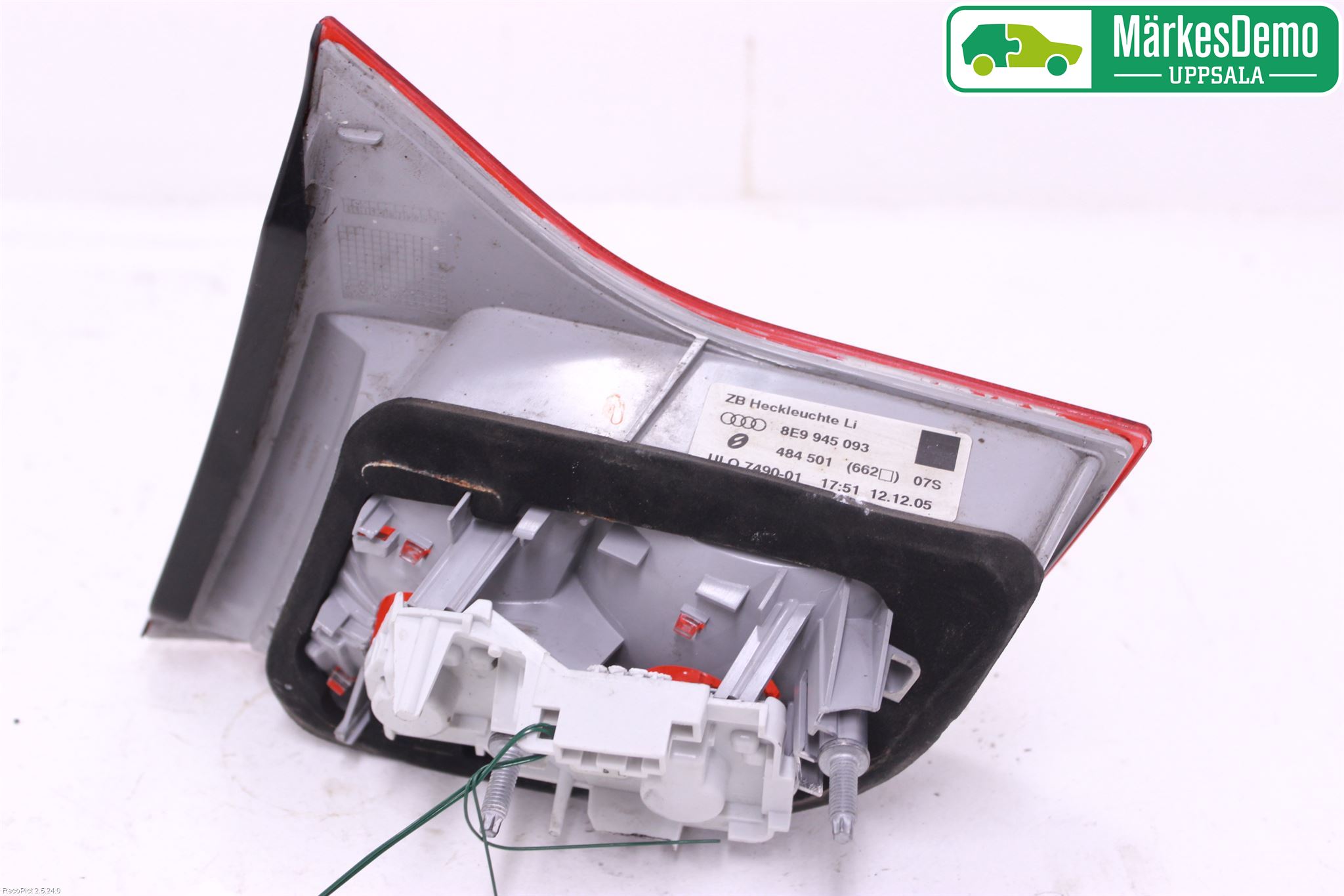 Audi A4/S4 05-07 Bakljus Lucka Vä