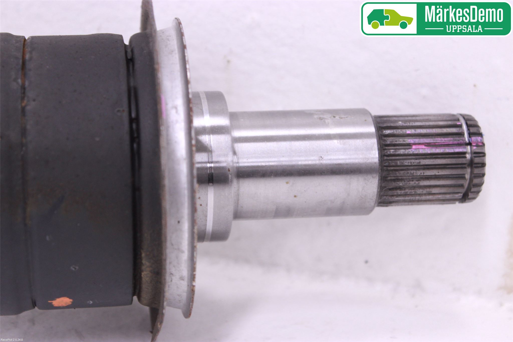 Mercedes-Benz MB C-KLASS (W205) 14-21 Drivaxel Bak Höger