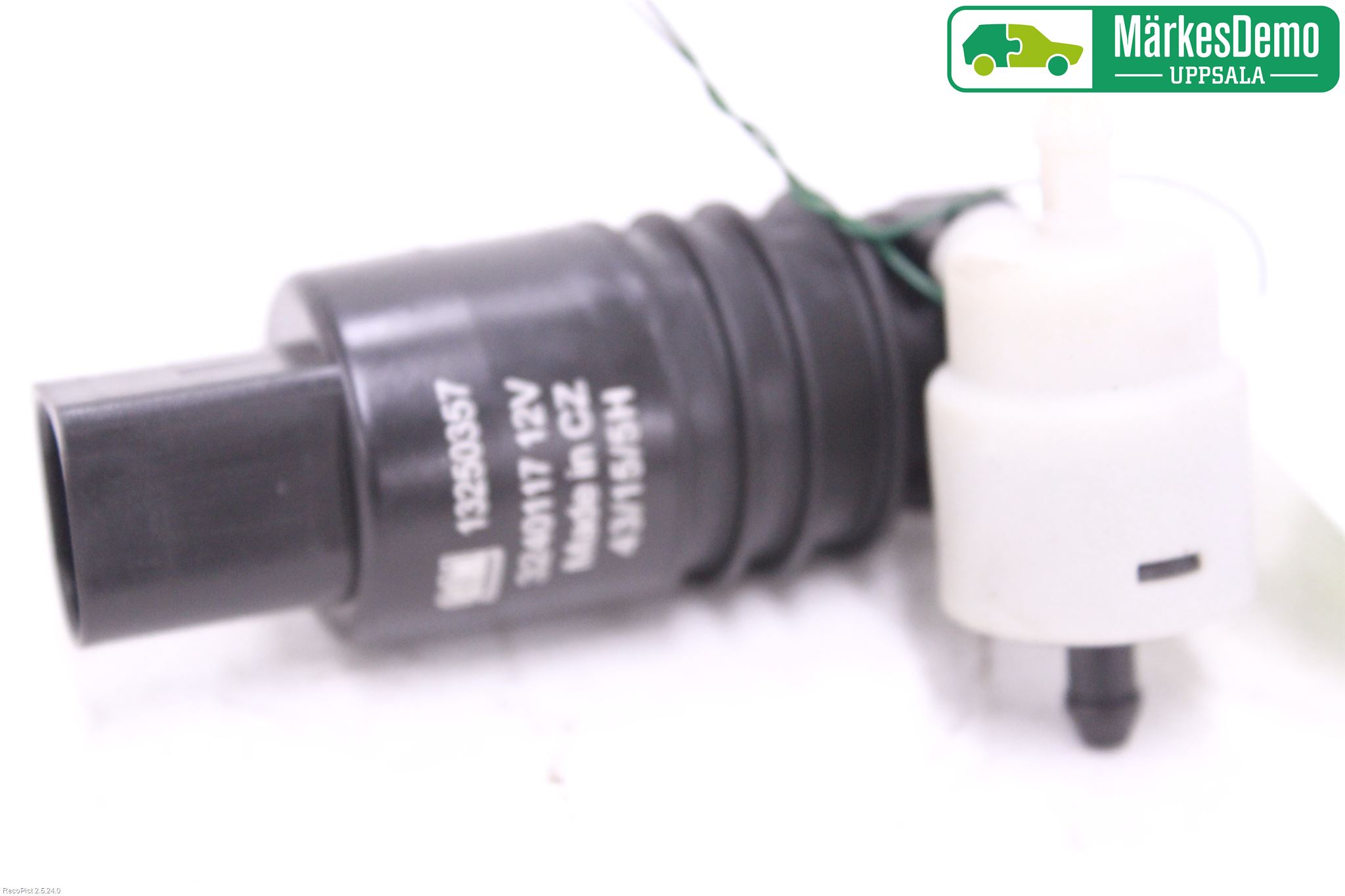 Opel CORSA E 15-19 Spolarpump Vindruta