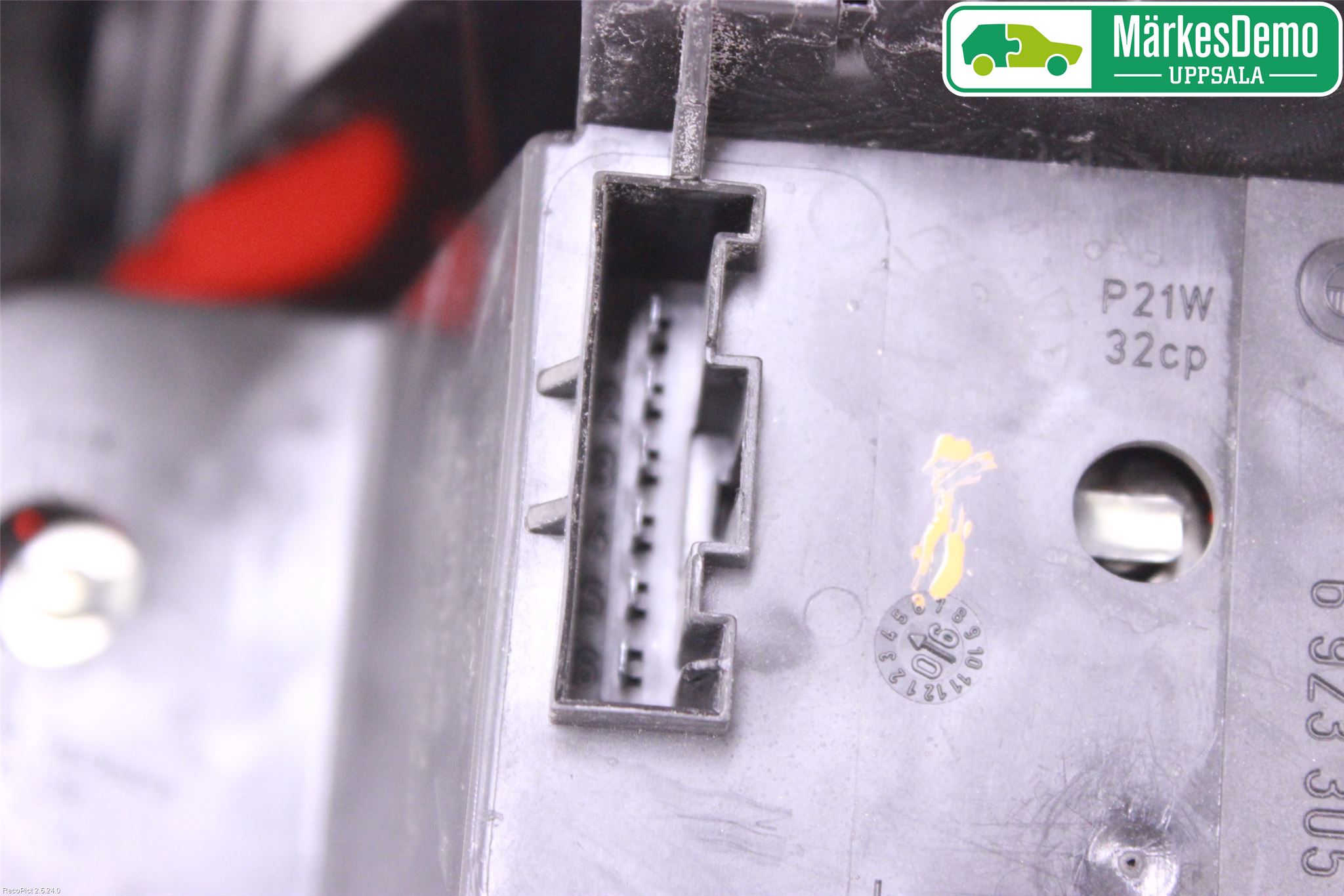 BMW 5 E60/61 Sed/Tou 02-10 Bakljus Vänster