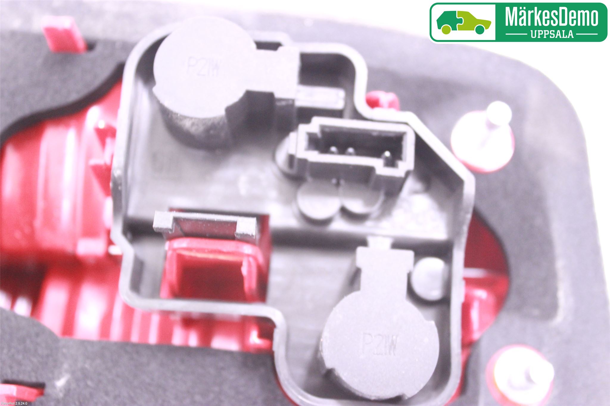 Saab 9-5     06-10 Bakljus Lucka Hö