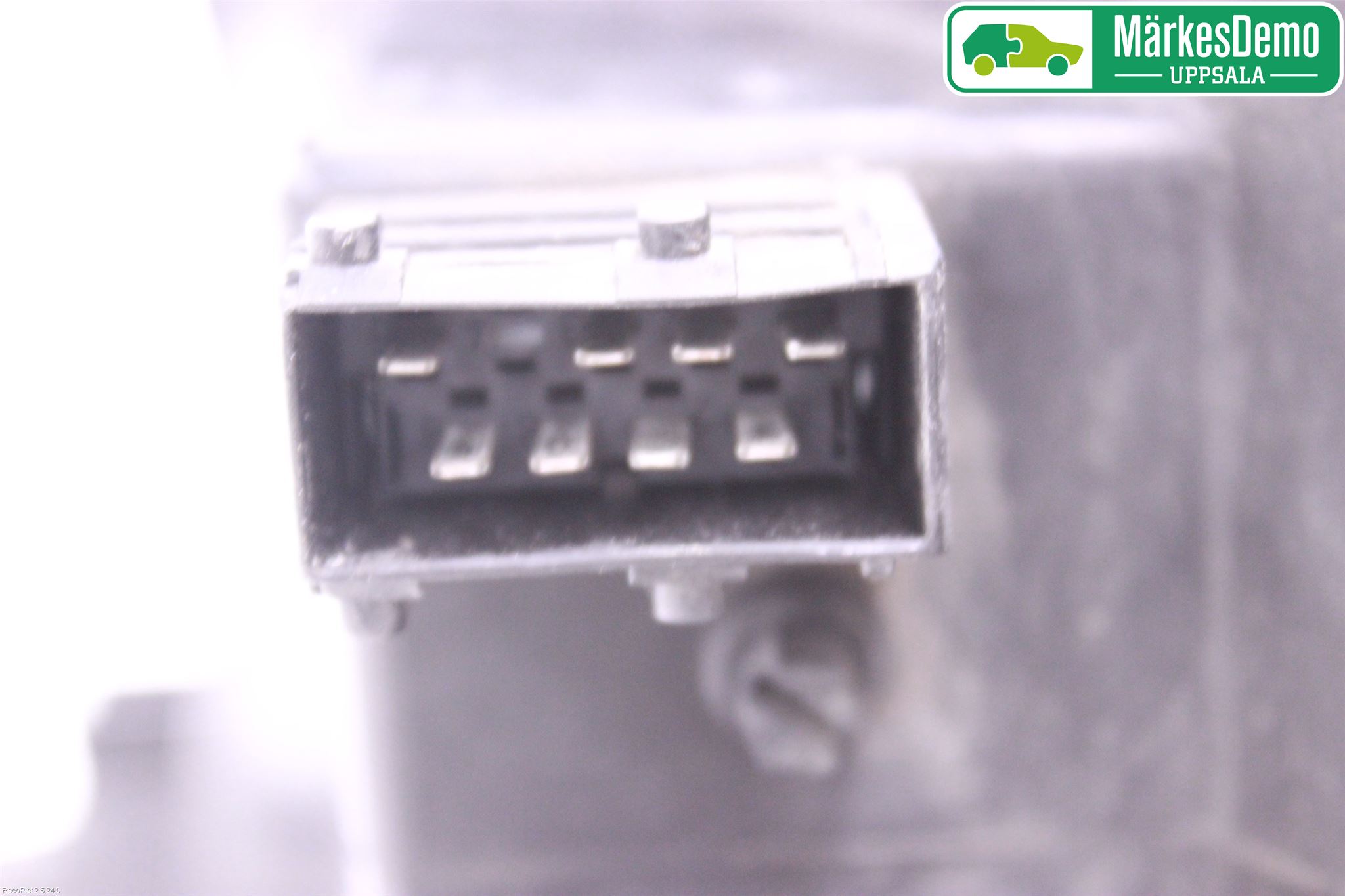 Peugeot PARTNER   03-08 Strålkastare Höger