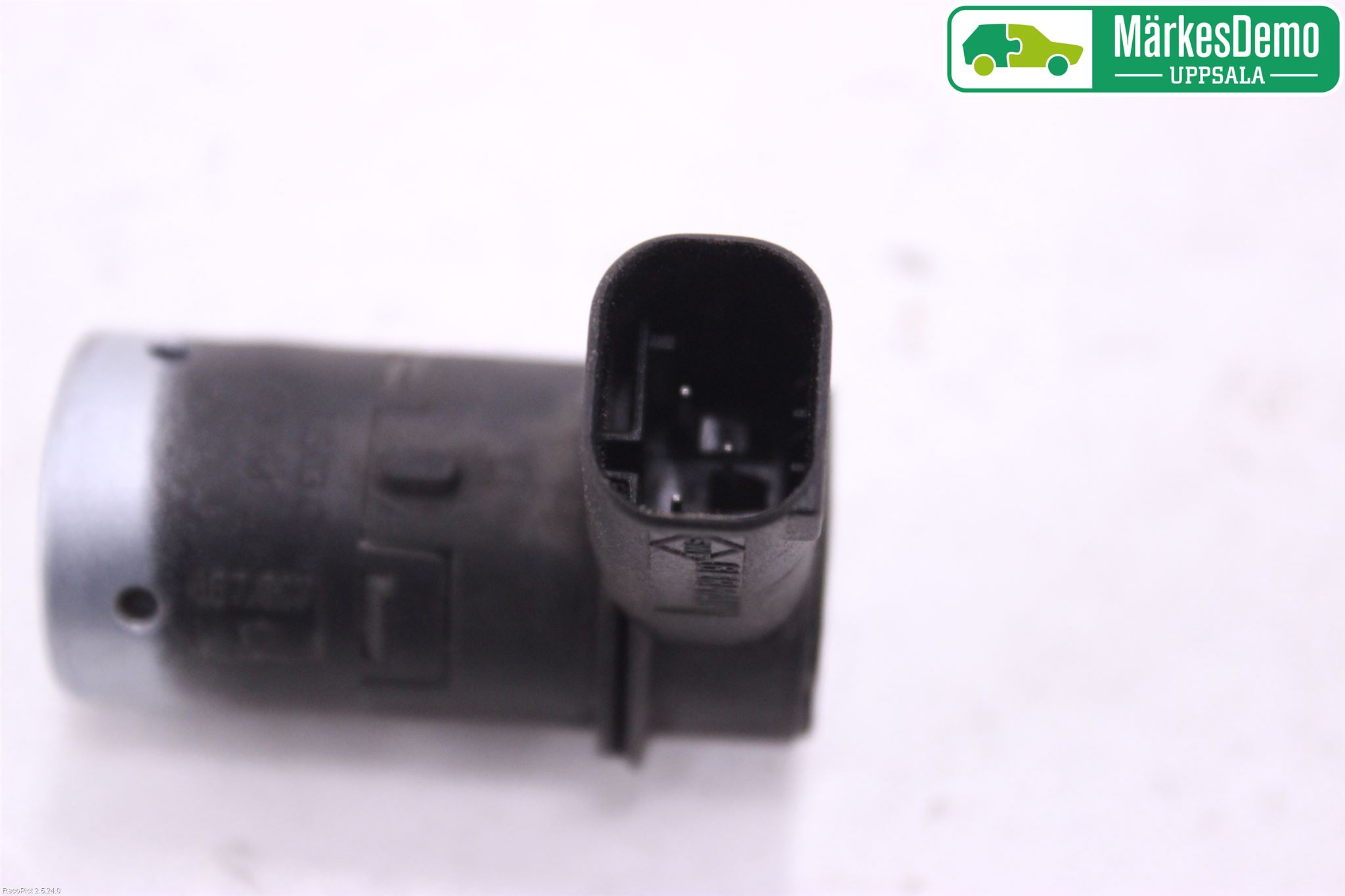 BMW 6 E63/64    02-10 Parkeringshjälp Frontsensor