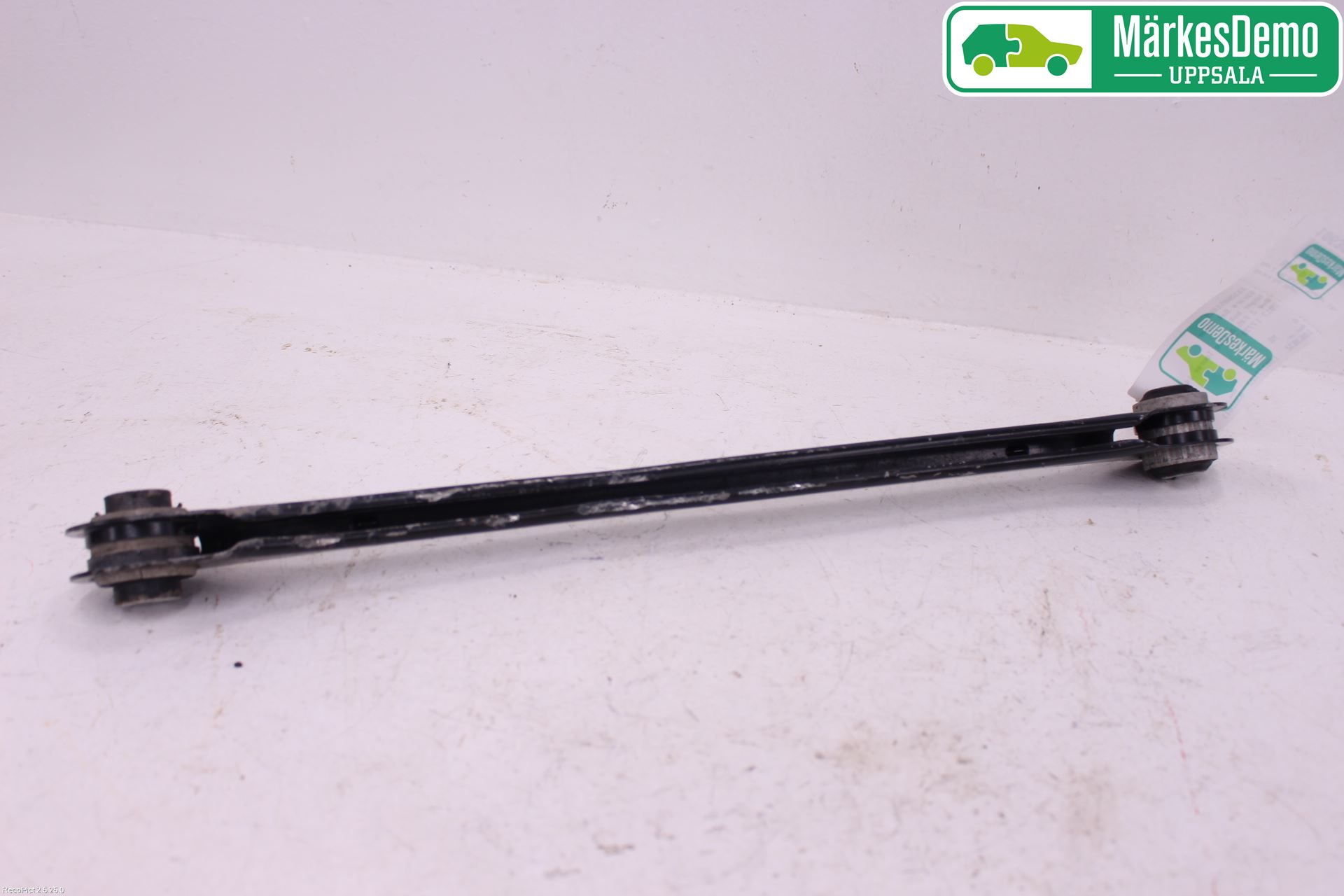 BMW 2 F45 Active Tourer 14-21 Bärarm Bak Höger