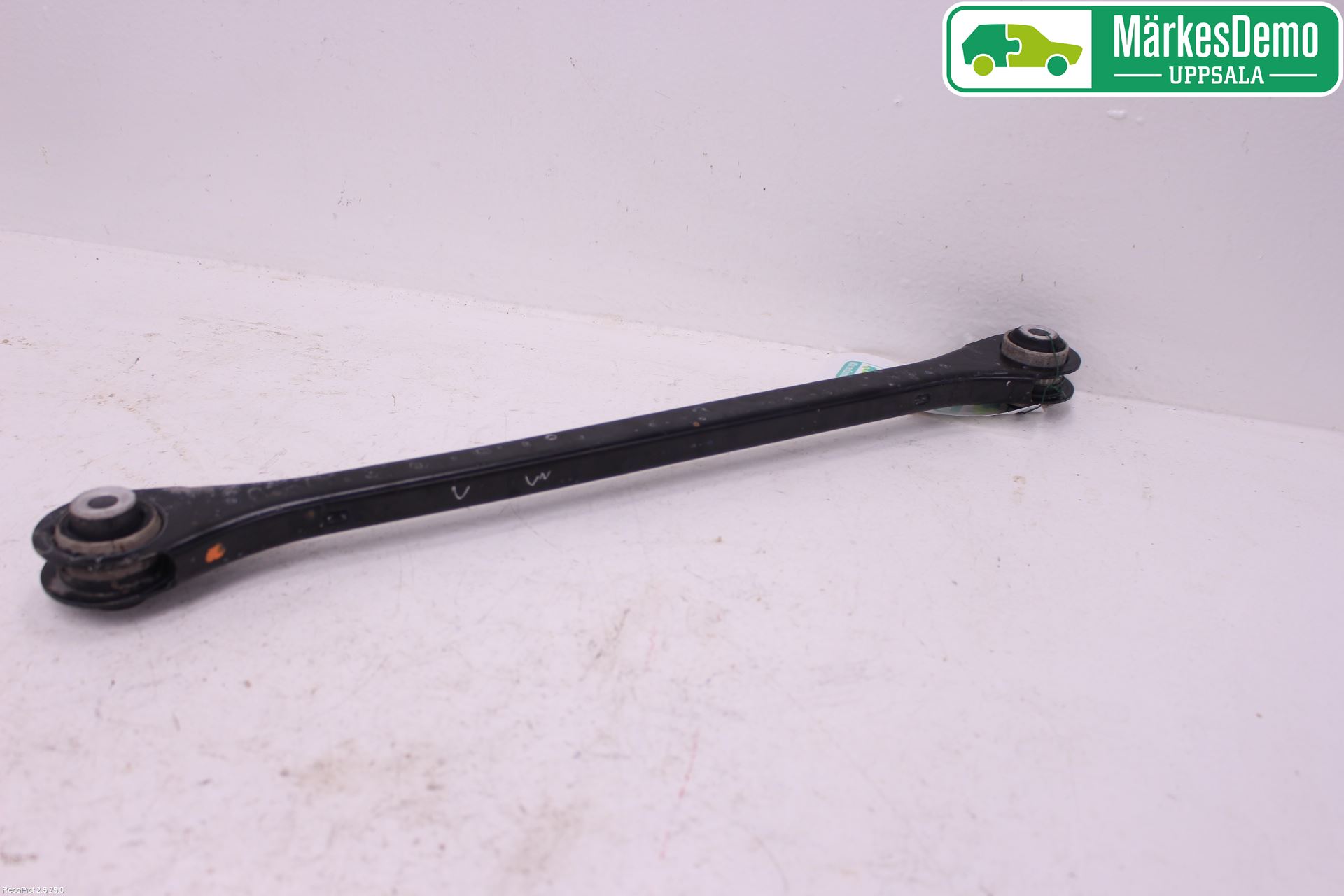 BMW 2 F45 Active Tourer 14-21 Bärarm Bak Vänster