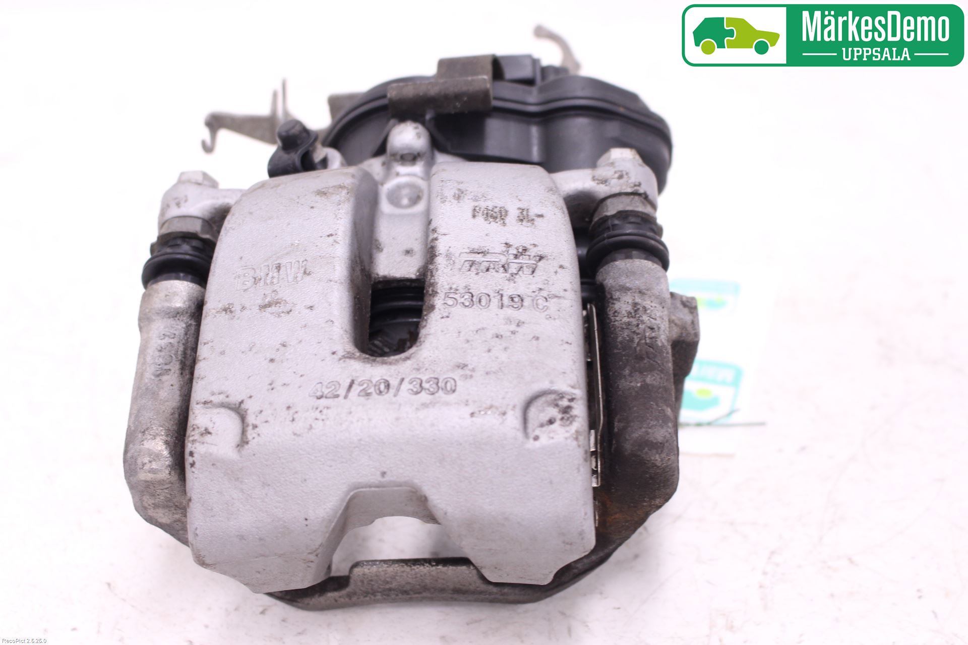 BMW 5 G30/G31/F90 17-23 Bromsok Bak Höger