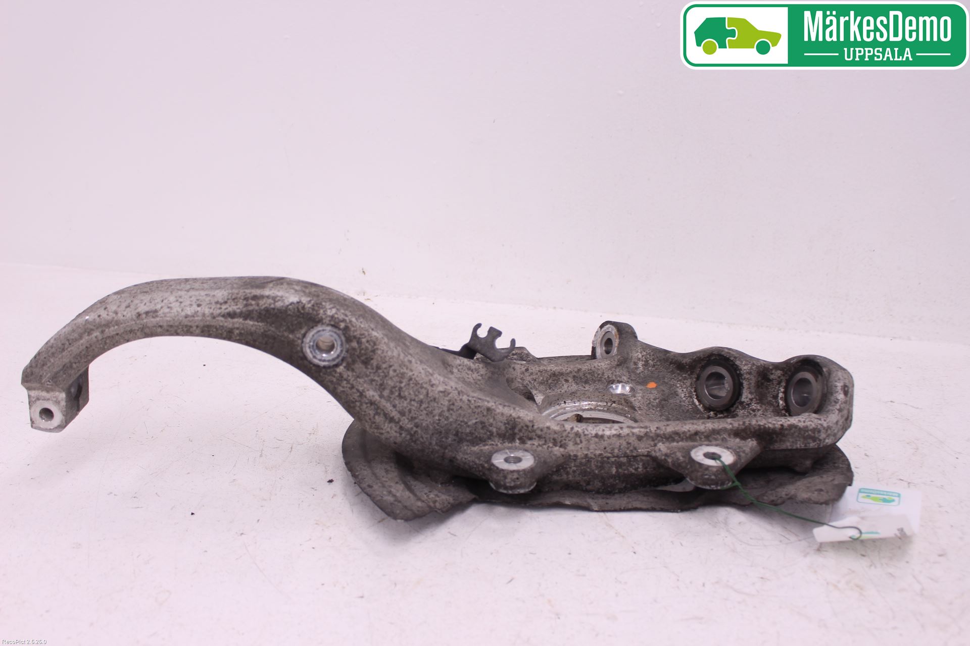 BMW X5 E70 07-13 Styrspindel Lagerhus Vä