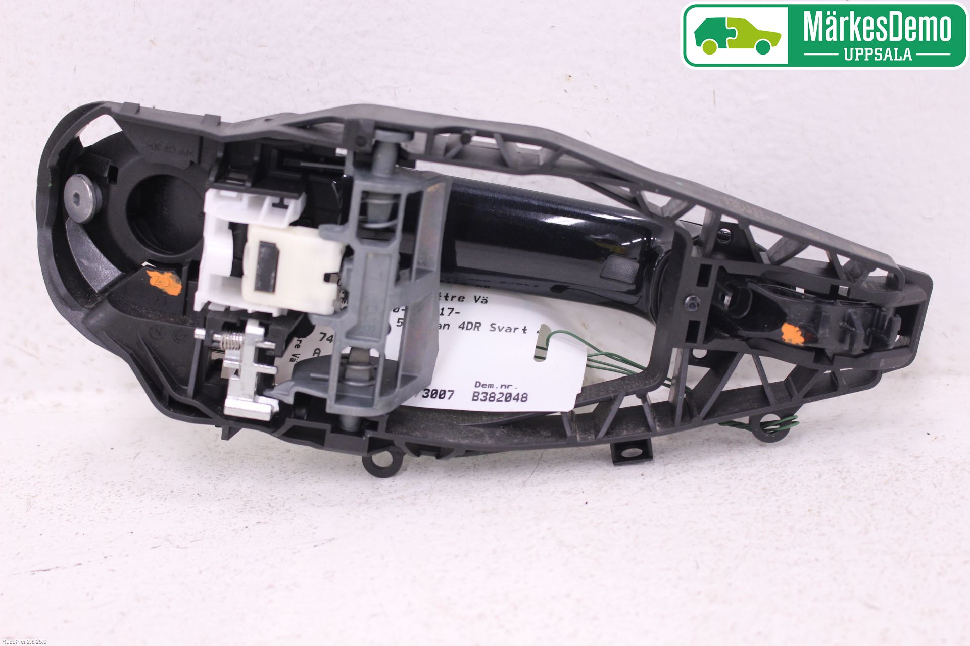 BMW 5 G30/G31/F90 17-23 Dörrhandtag Yttre Vä
