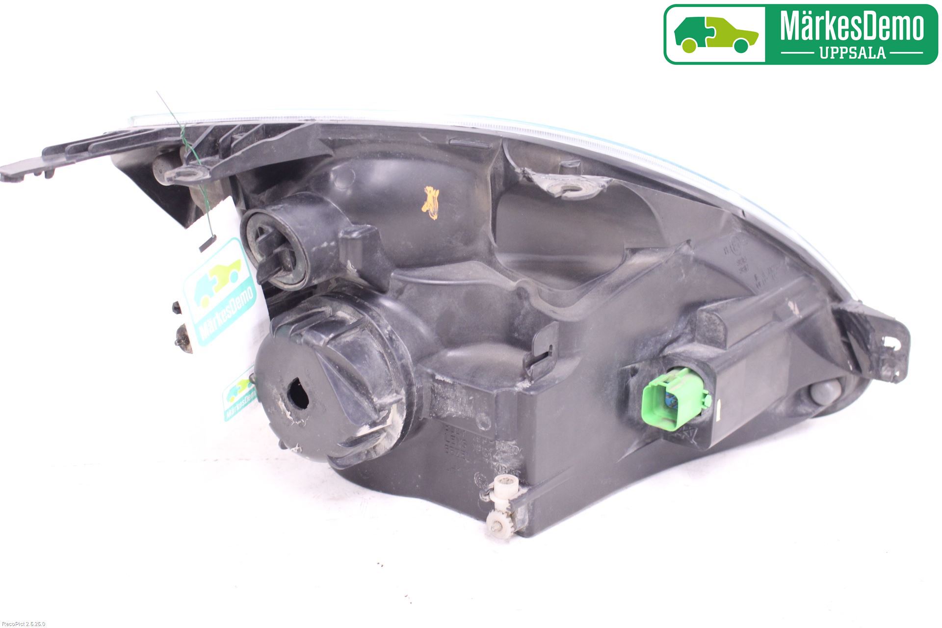 Ford FIESTA     02-05 Strålkastare Vänster