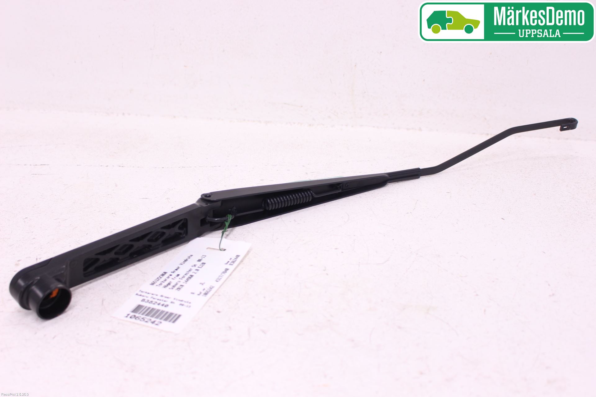 Subaru FORESTER SH  08-13 Torkararm Armar Vindruta
