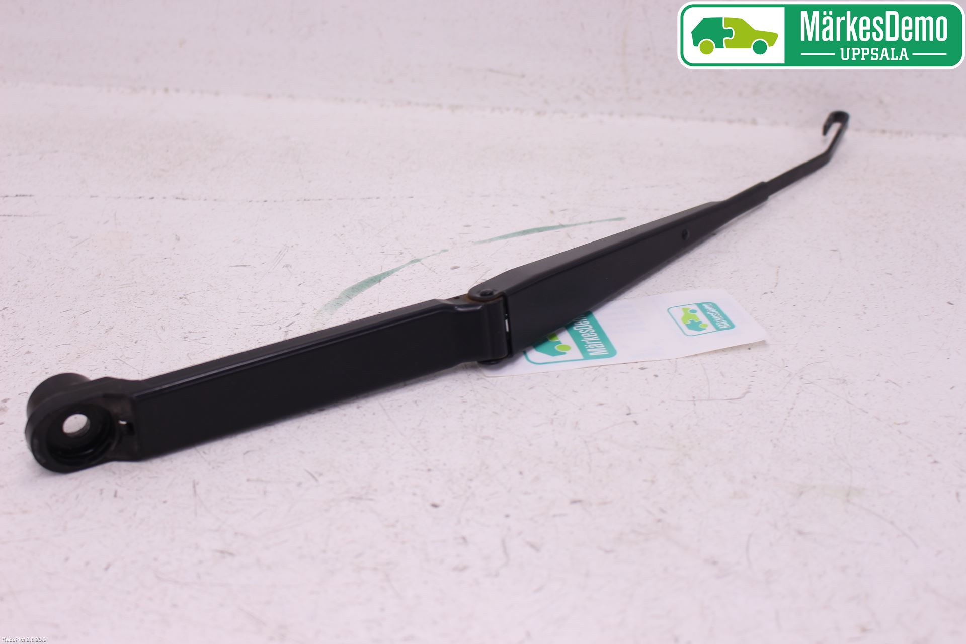 Subaru FORESTER SH  08-13 Torkararm Armar Vindruta