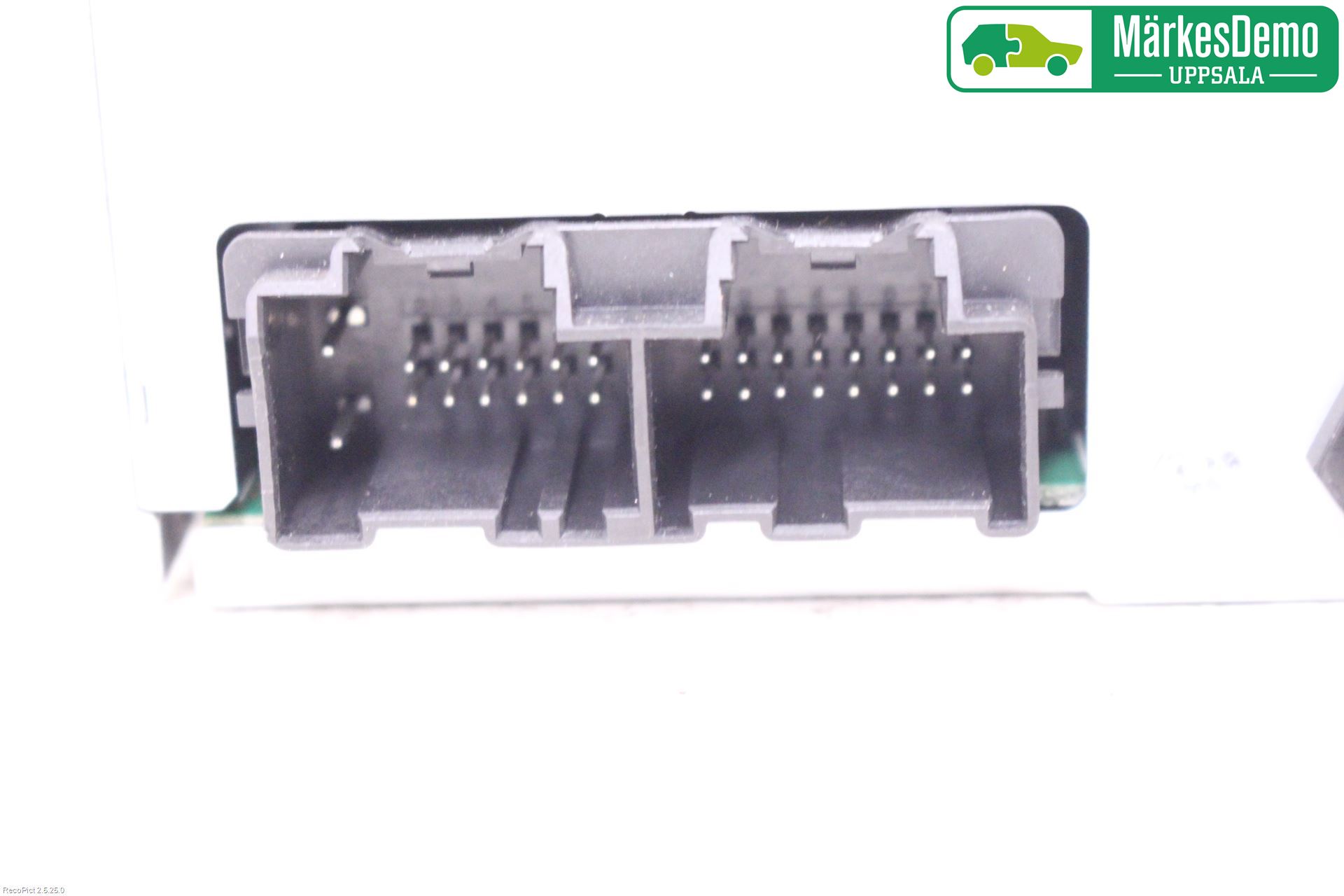 Saab 9-3 VER2/VER3 08-15 Cd Radio - Multimediapanel