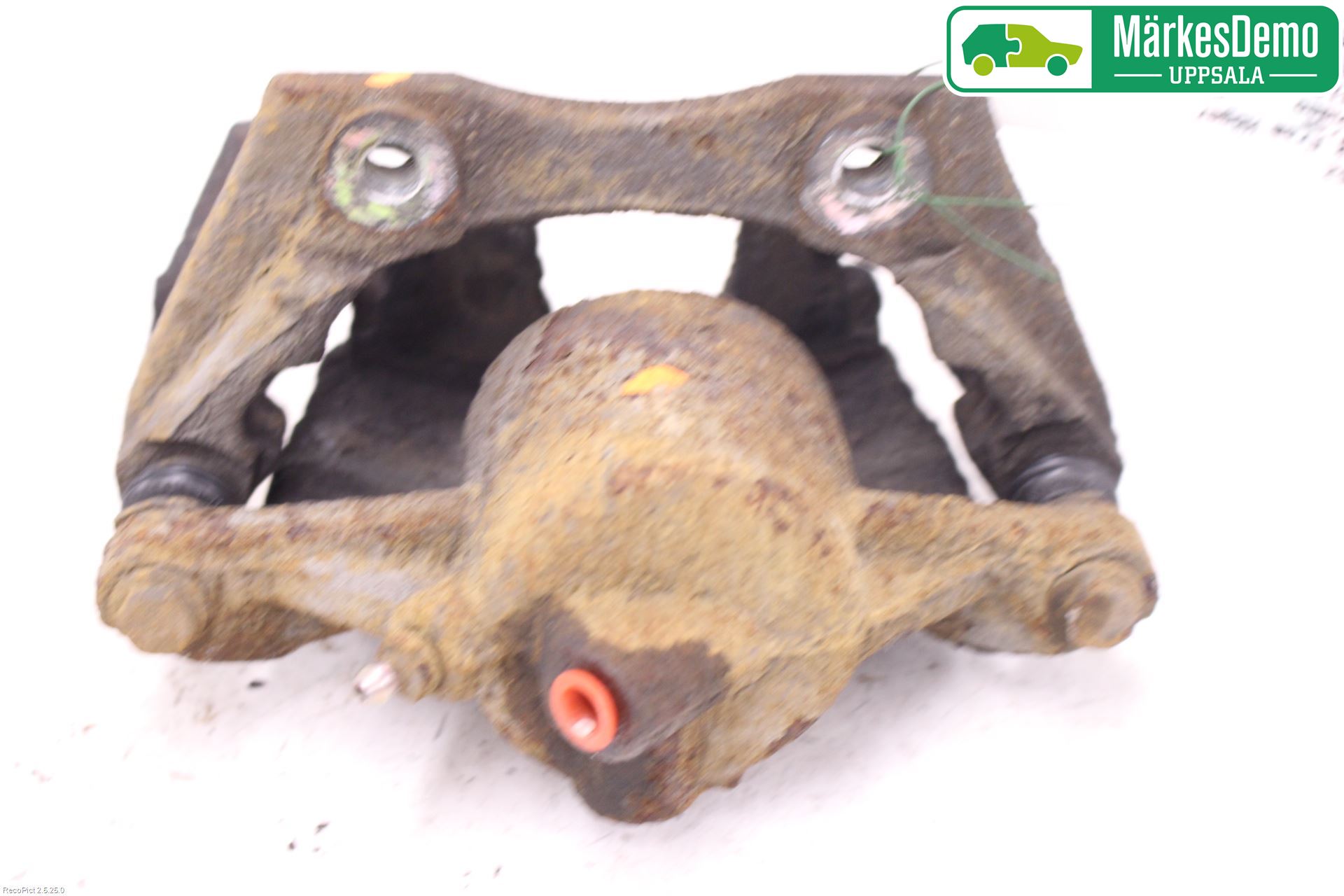 Ford MONDEO     01-06 Bromsok Fram Höger