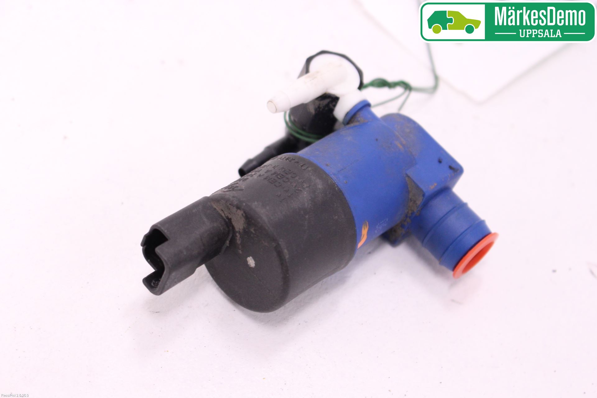 Renault CLIO III  06-09 Spolarpump Vindruta