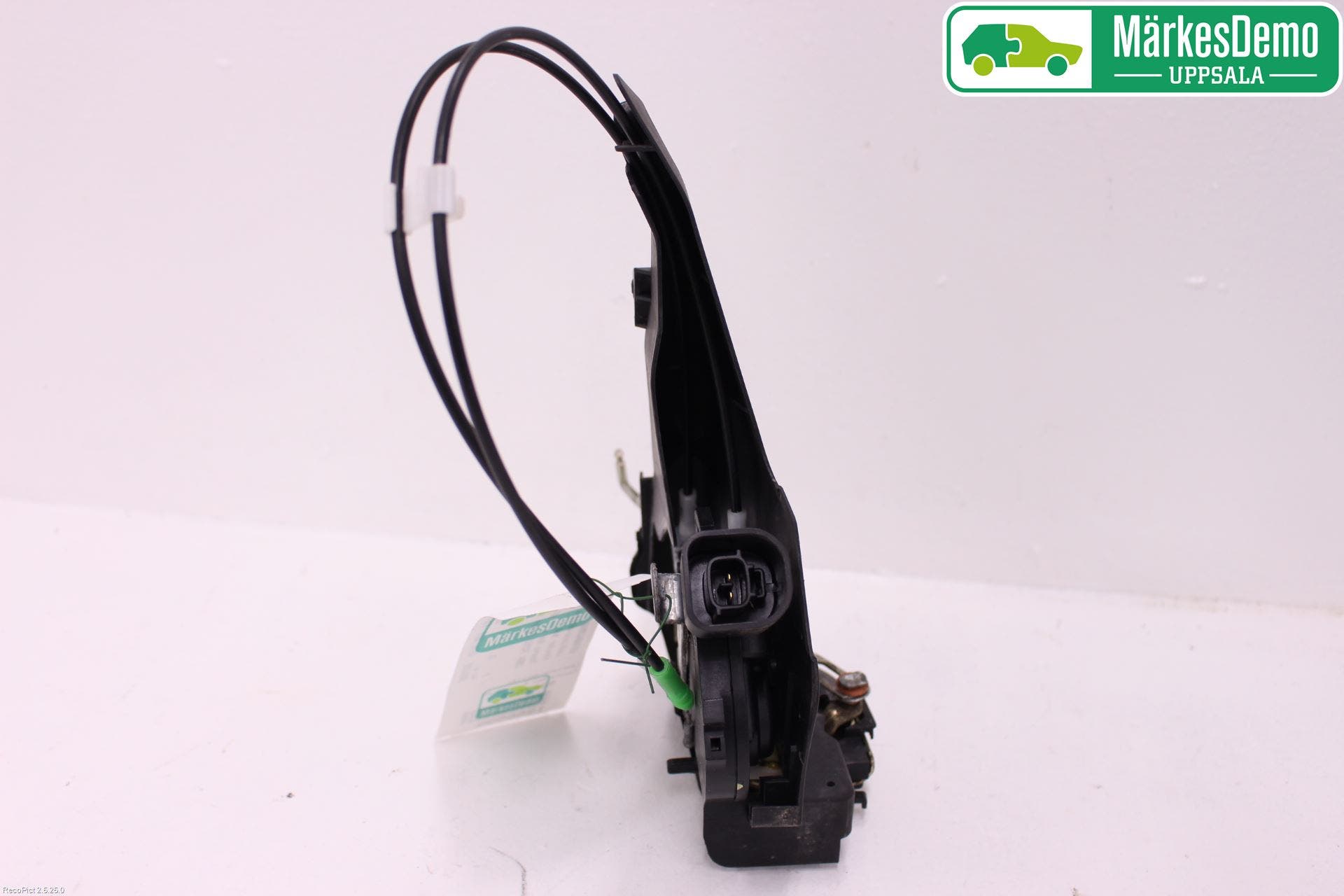 Toyota RAV 4 00-06 Låskista-Dörrlås