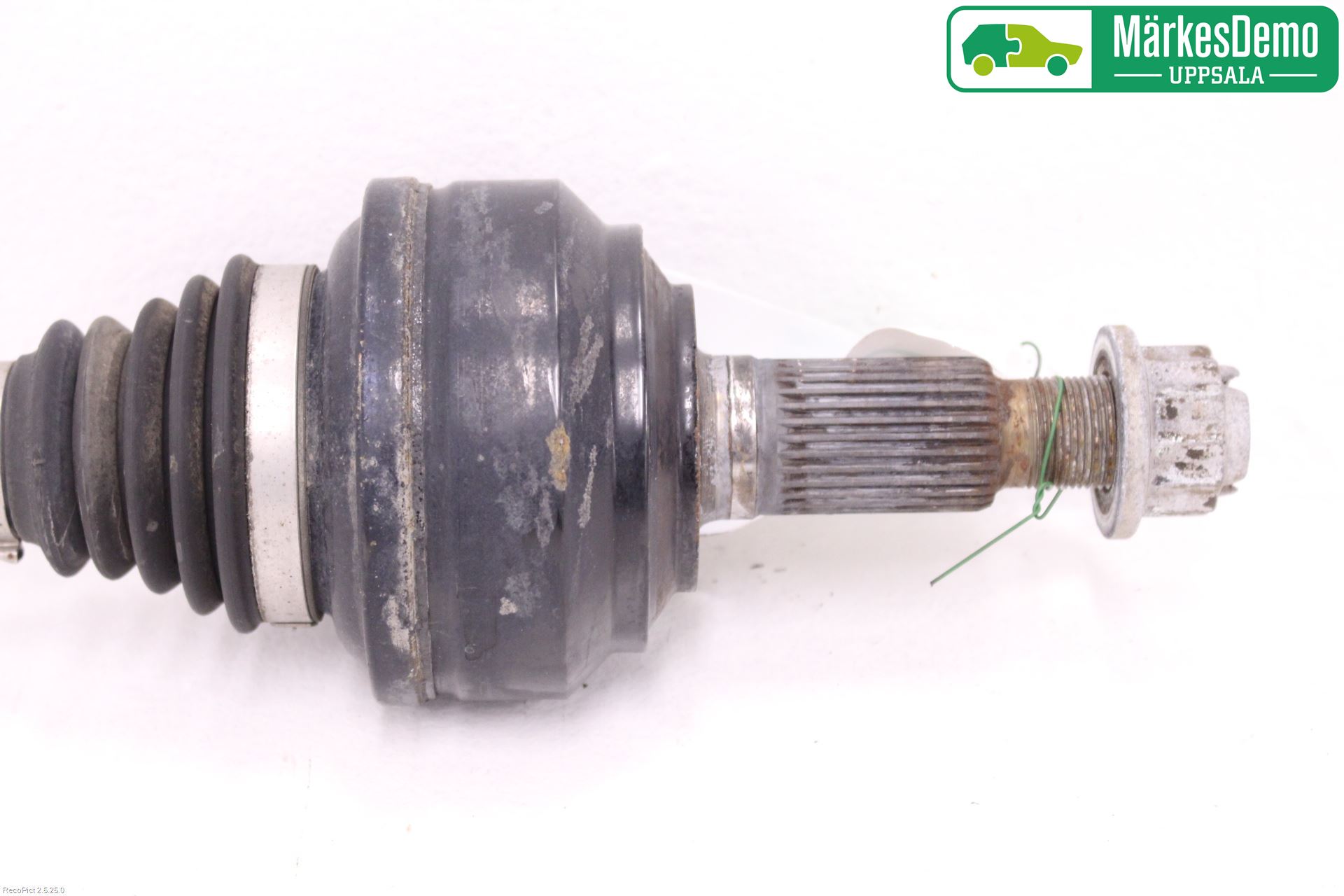 Porsche CAYENNE 03- Drivaxel Bak Vänster