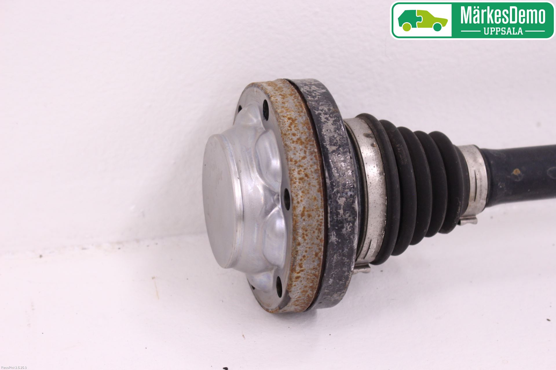 Porsche CAYENNE 03- Drivaxel Bak Vänster