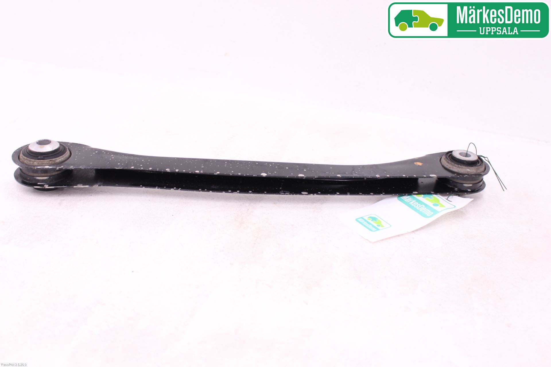 BMW 5 G30/G31/F90 17-23 Bärarm Bak Höger