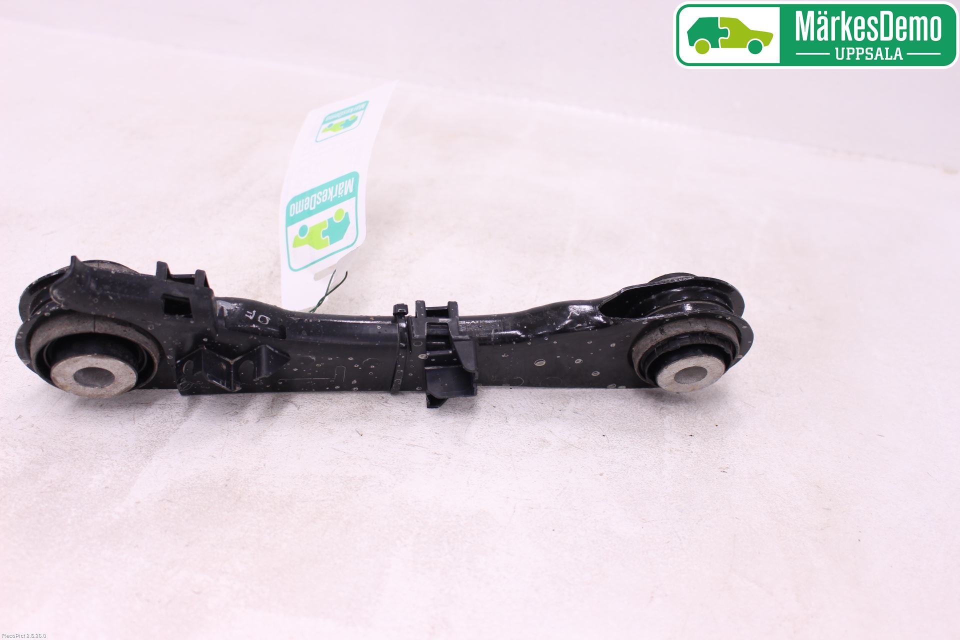 BMW 5 G30/G31/F90 17-23 Bärarm Bak Övre Vänster