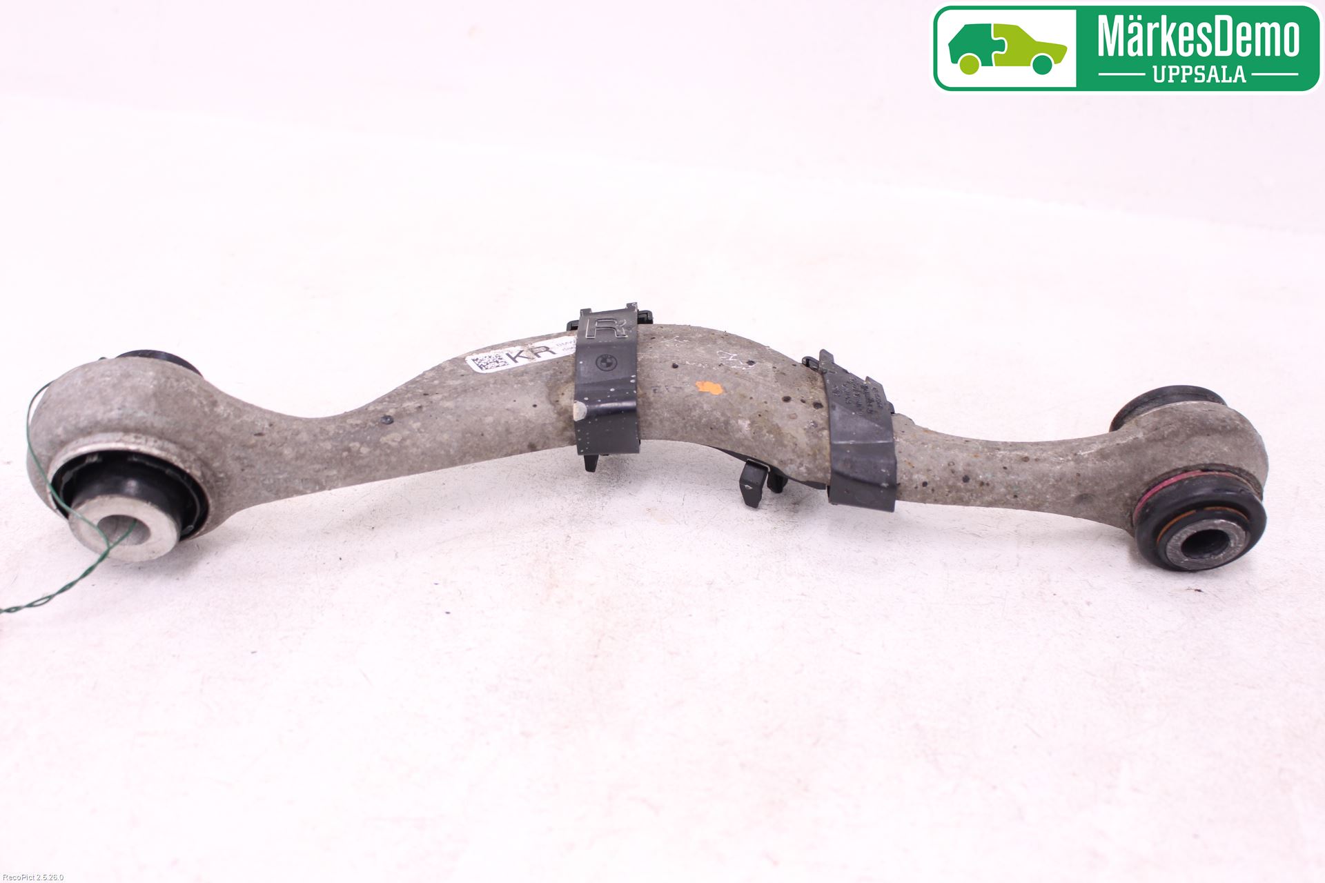 BMW 5 G30/G31/F90 17-23 Bärarm Bak Övre Höger