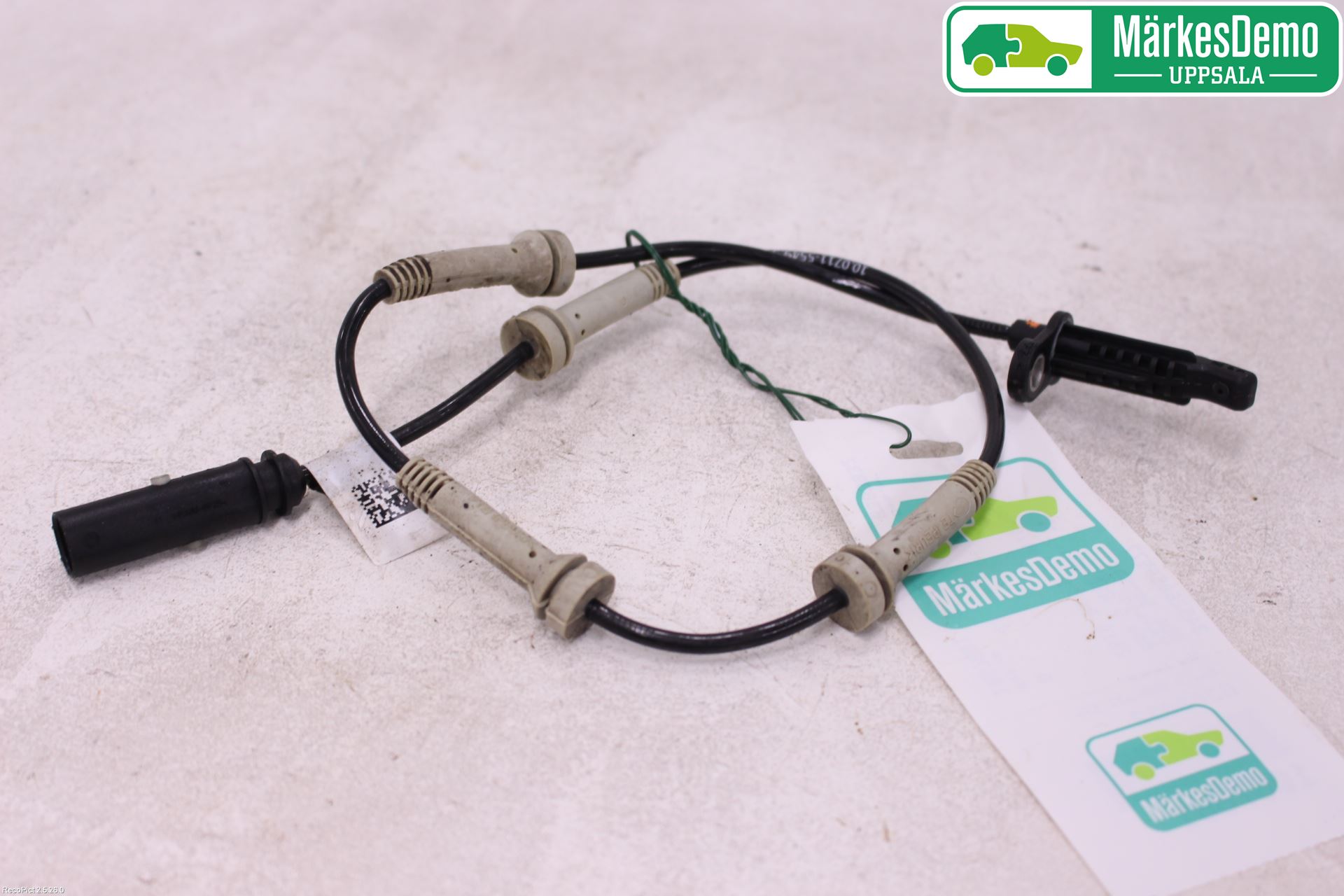 BMW 5 G30/G31/F90 17-23 Abs Sensor