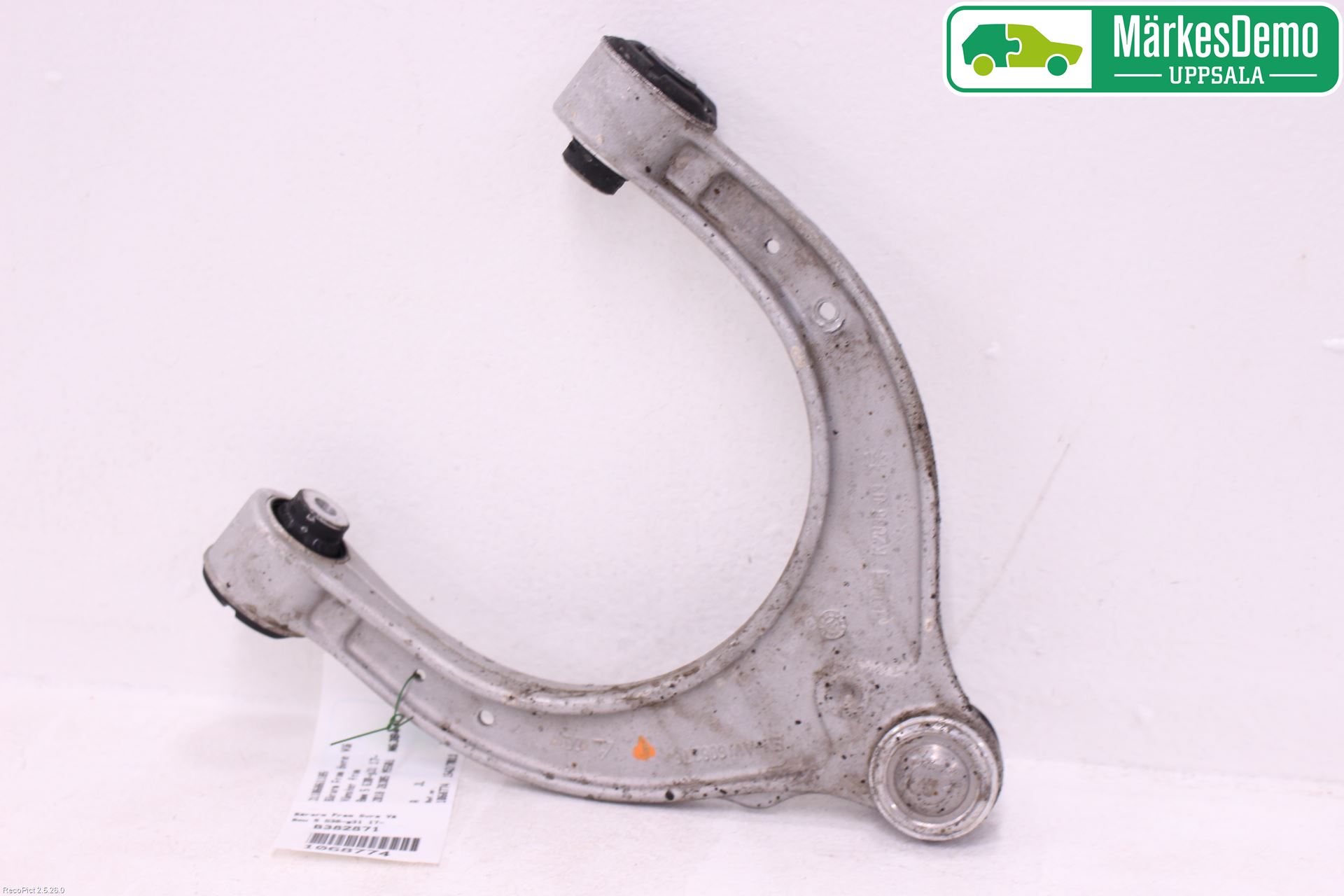 BMW 5 G30/G31/F90 17-23 Bärarm Fram Övre Vä