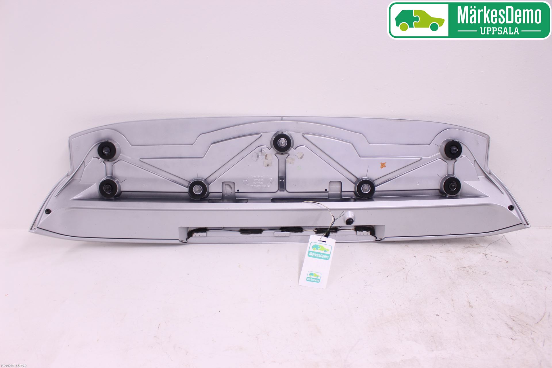 BMW X3 E83     03-10 Spoiler Baklucka