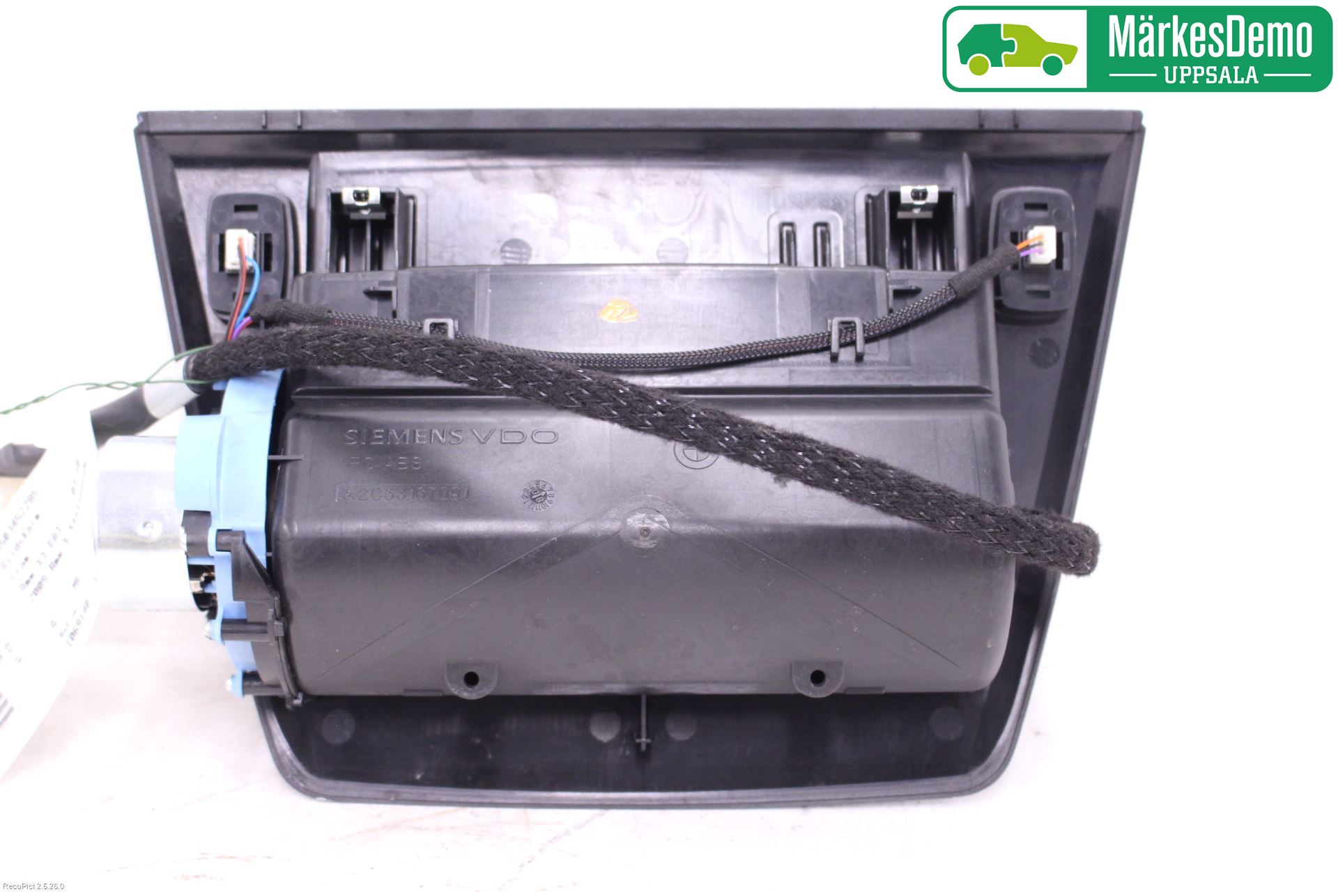 BMW X3 E83     03-10 Bildskärm