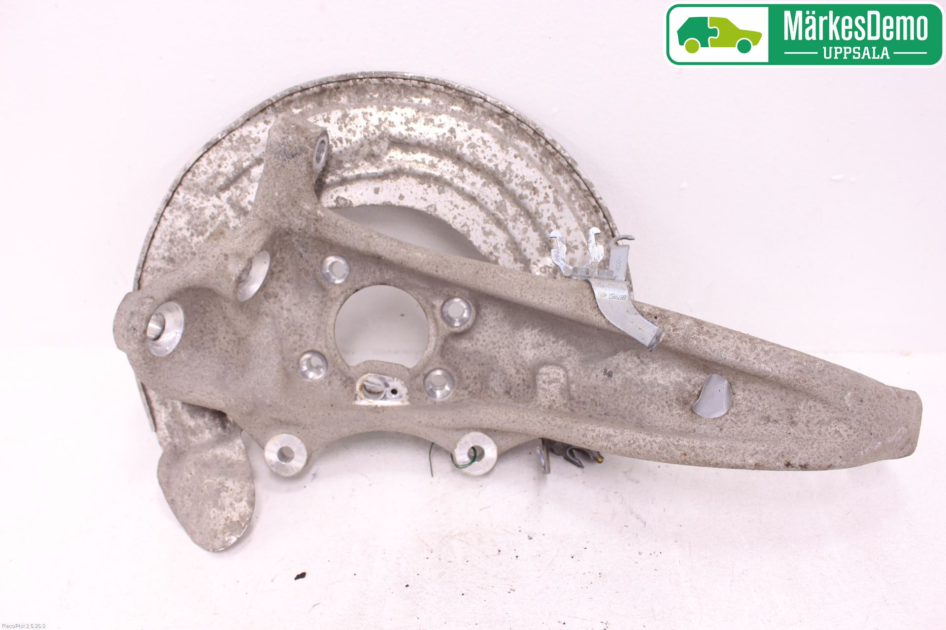 BMW 5 G30/G31/F90 17-23 Styrspindel Lagerhus Hö