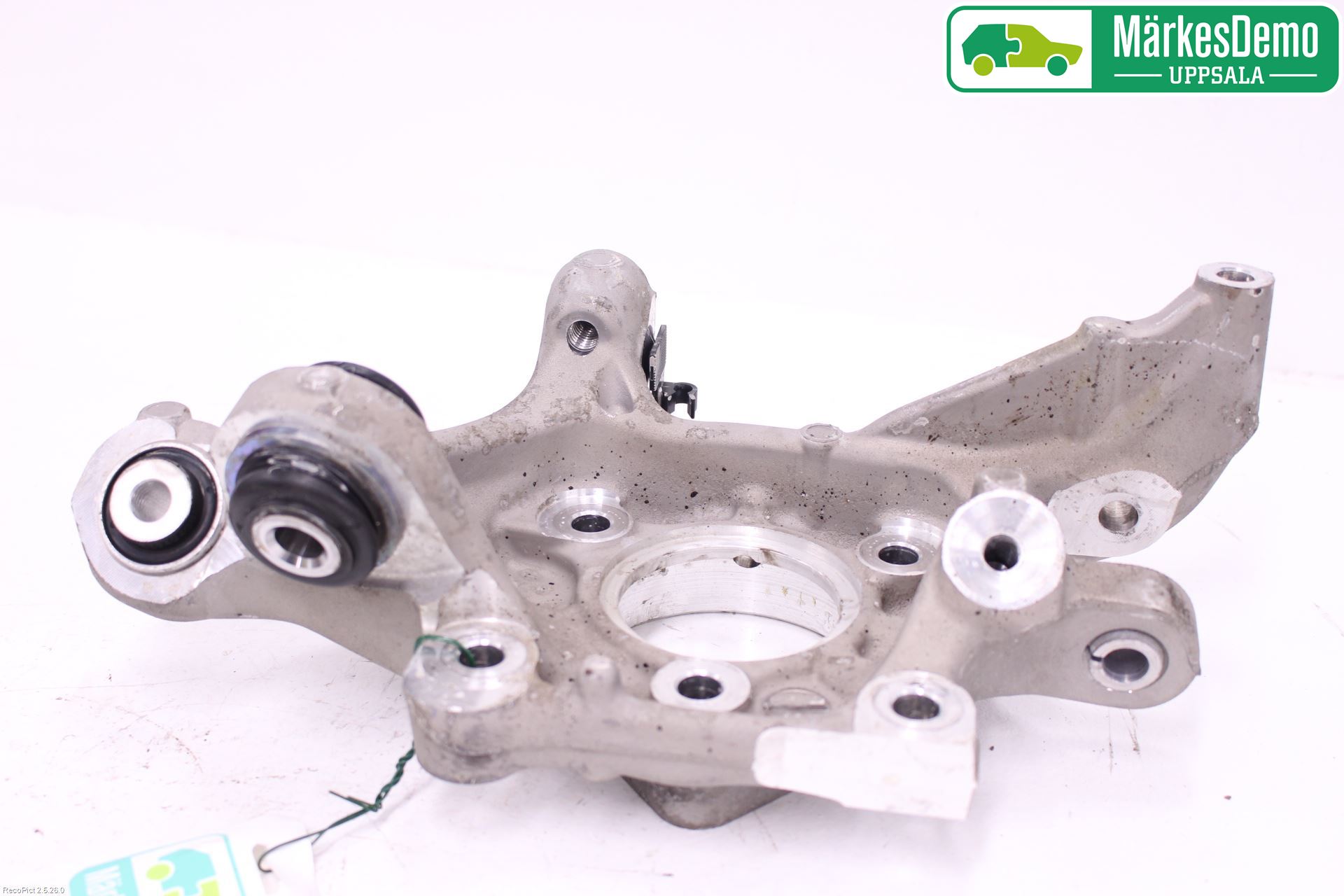 Opel INSIGNIA 17- Hjullagerhus-Spindel Hö B