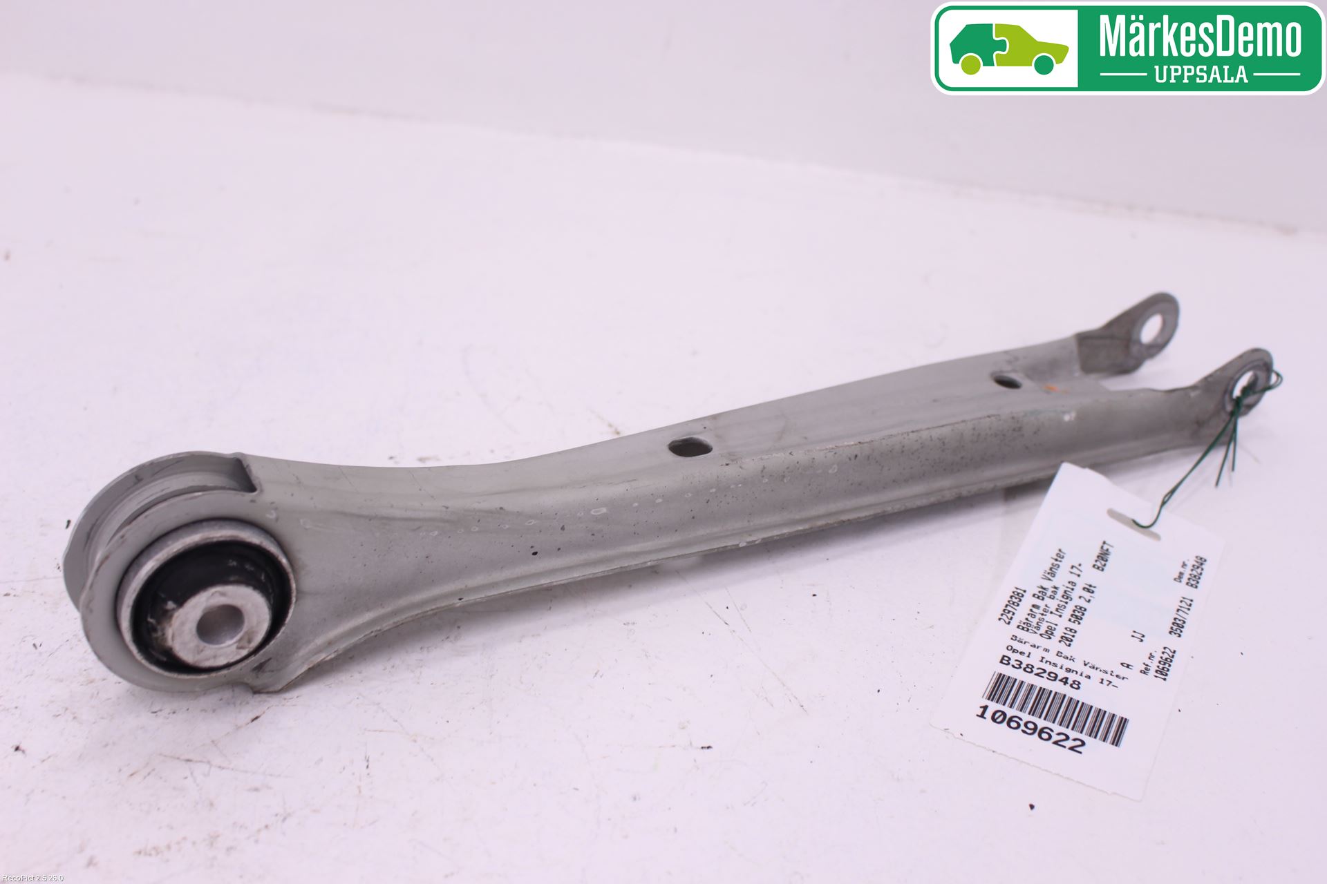 Opel INSIGNIA 17- Bärarm Bak Vänster