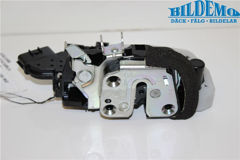 Nissan JUKE 10-14 Låskista-Dörrlås