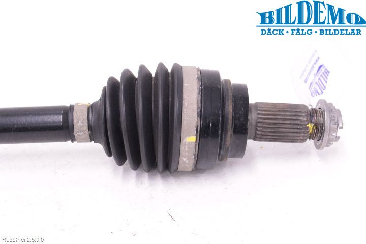 BMW 2 F22/F23/F87 Coupé/Cab 13-21 Drivaxel Bak Höger