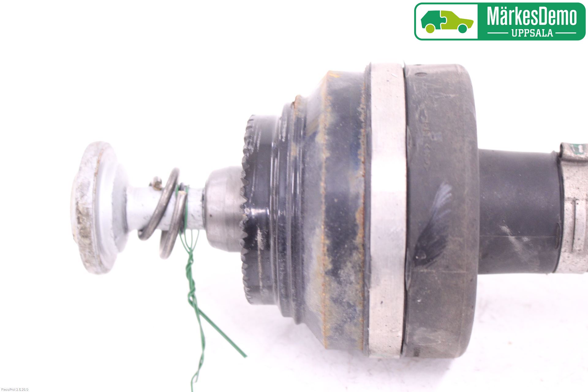 BMW 5 G30/G31/F90 17-23 Drivaxel Bak Höger