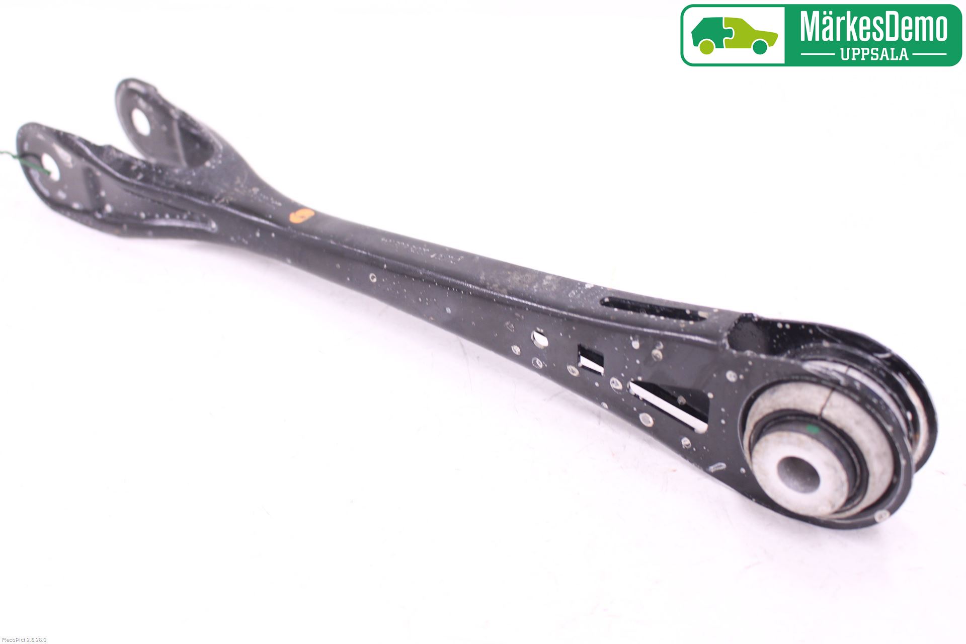 BMW 5 G30/G31/F90 17-23 Bärarm Bak Höger