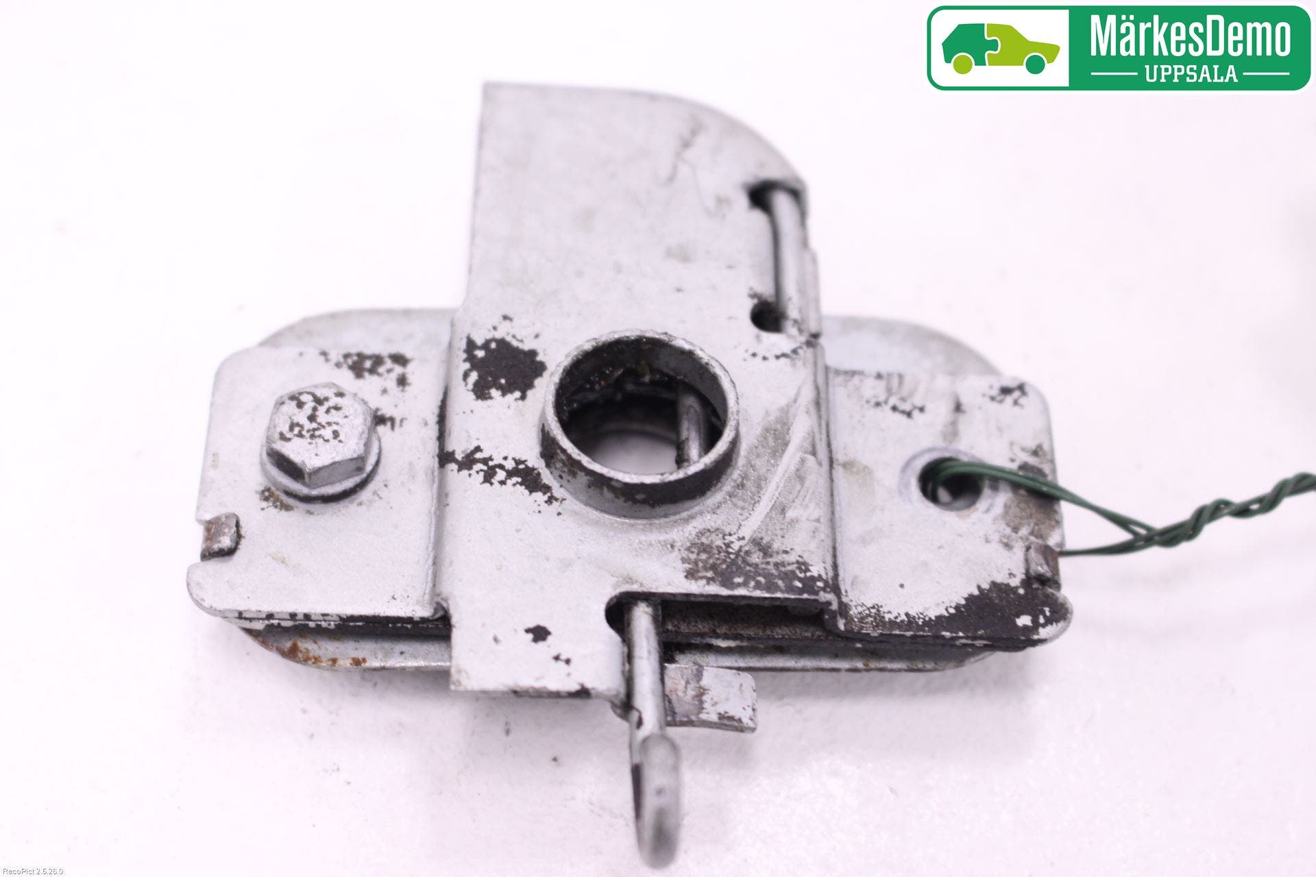 Saab 9-5 -05 Huvlås