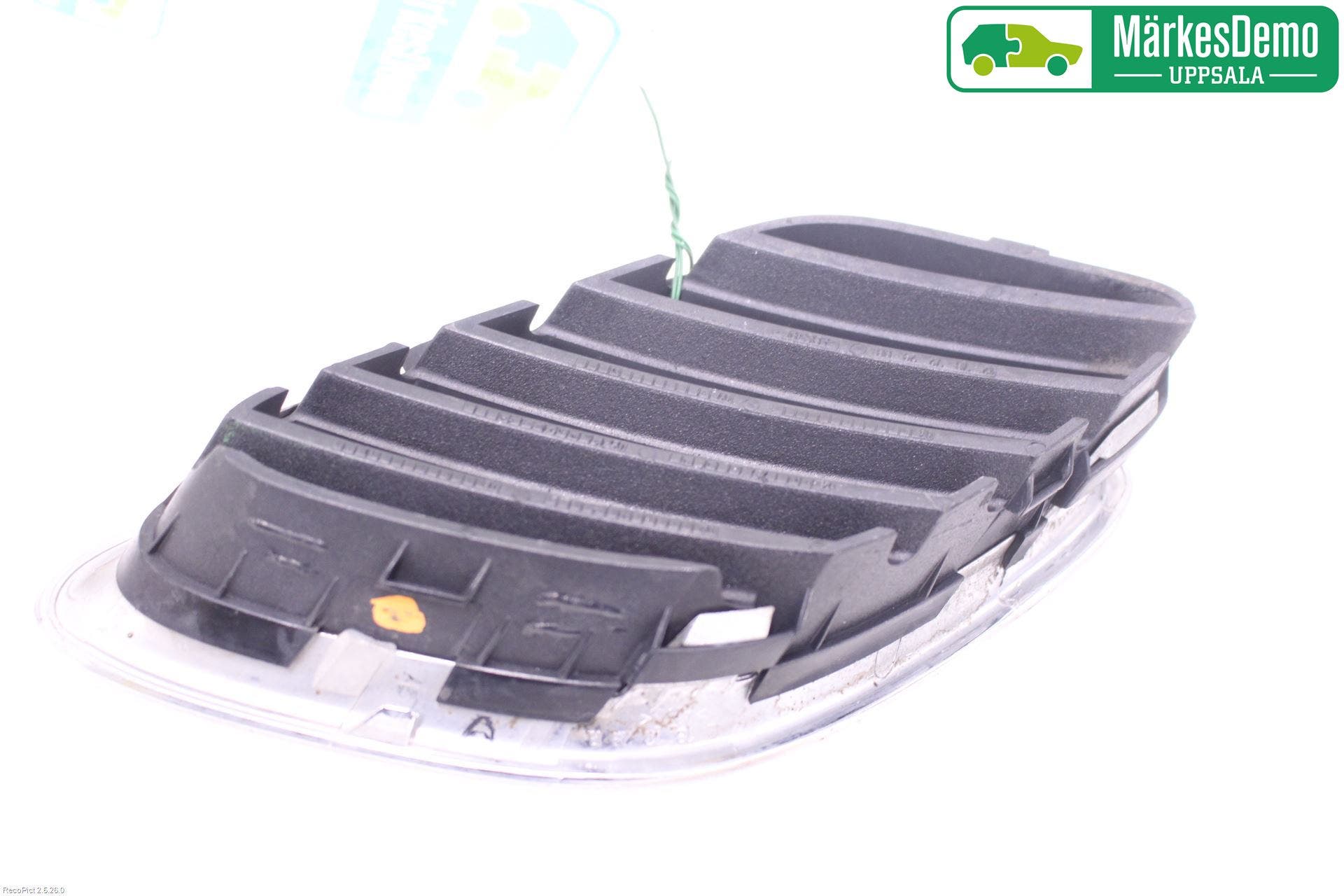 Saab 9-3 VER 2 Grilldel Höger