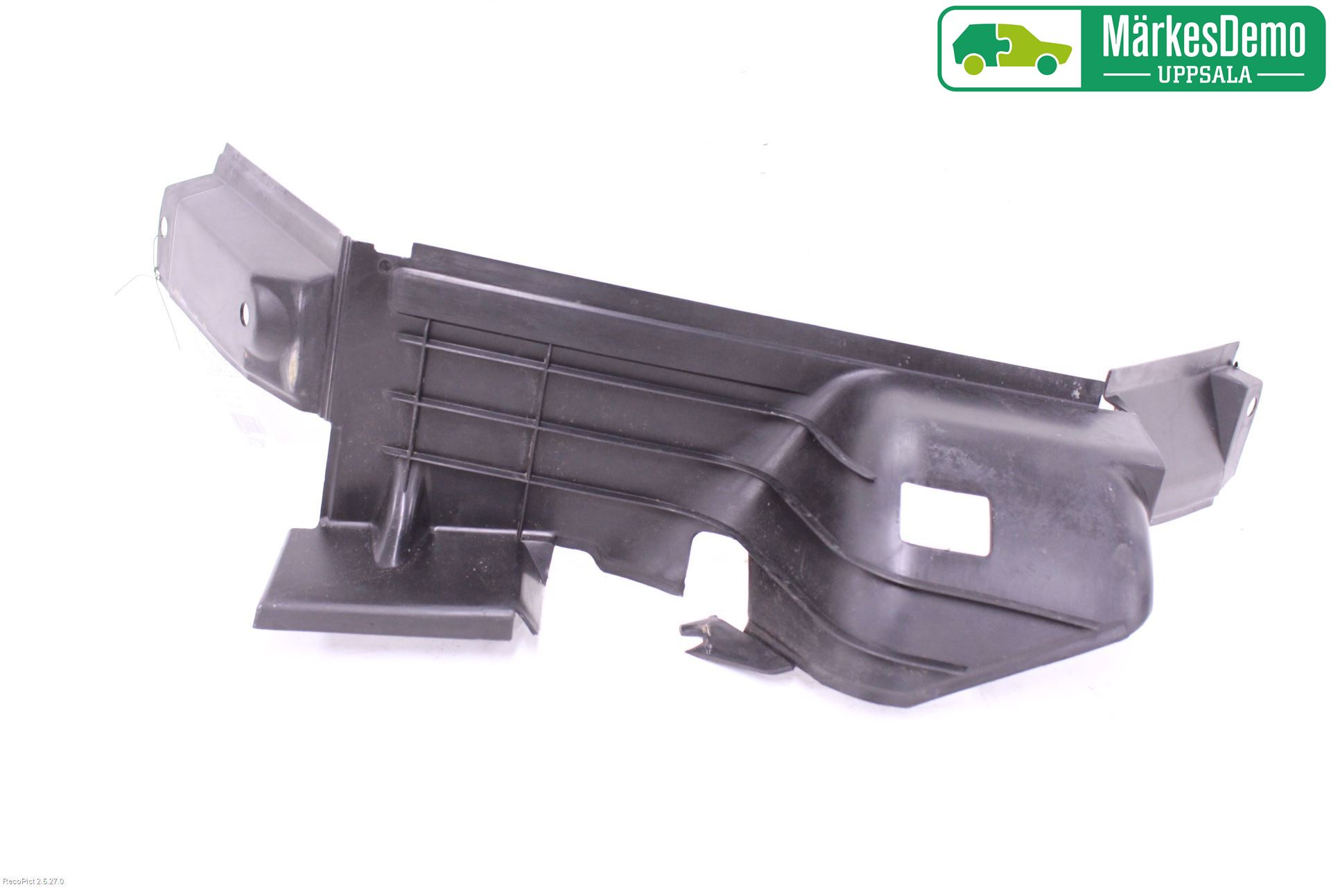 BMW 3 E30 83-94 Deflektor Plåt-Plast Kylning