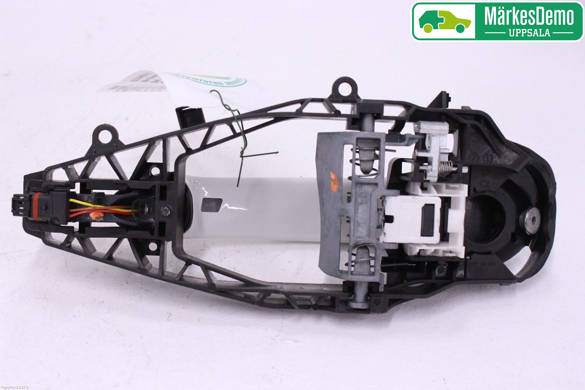BMW 5 G30/G31/F90 17-23 Dörrhandtag Yttre Vä