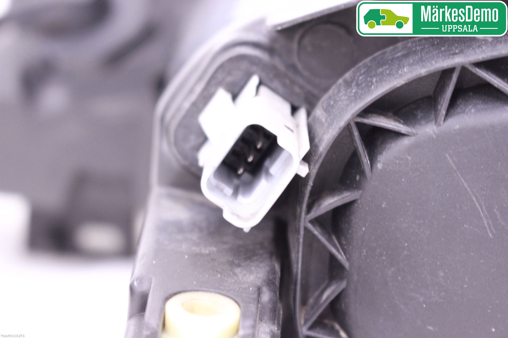 Peugeot 206 98-09 Strålkastare Höger