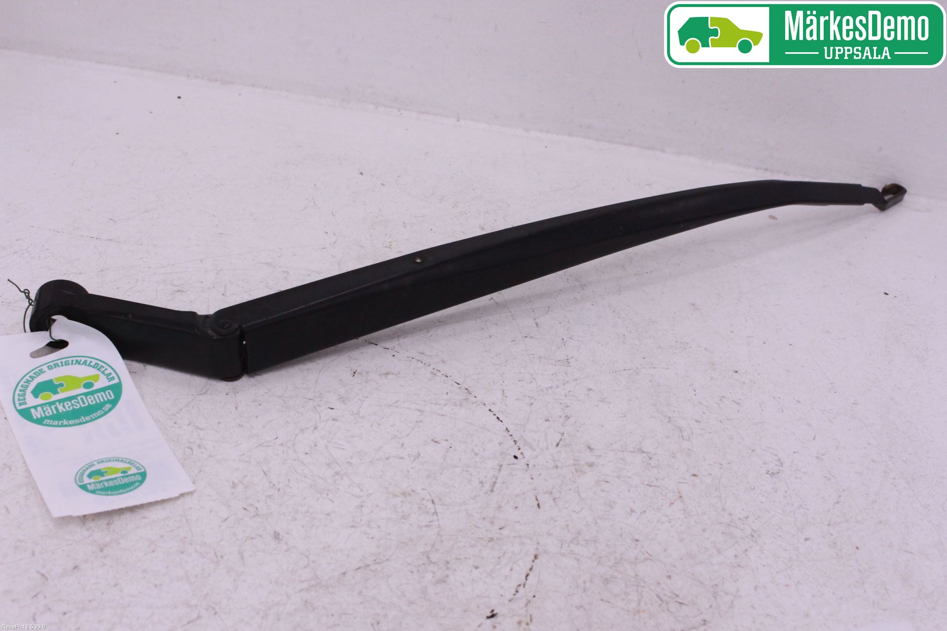 Toyota AURIS 07-09 Torkararm Armar Vindruta